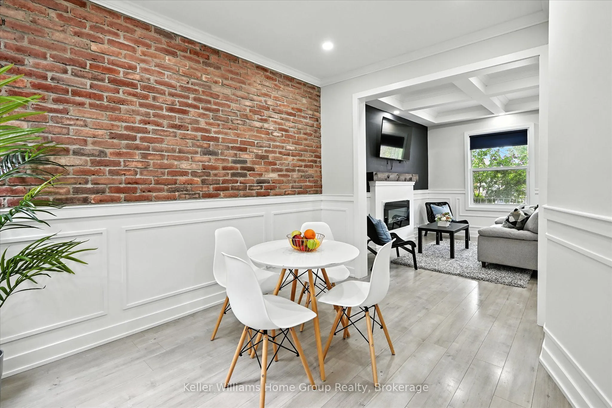 82 Rosemont Avenue