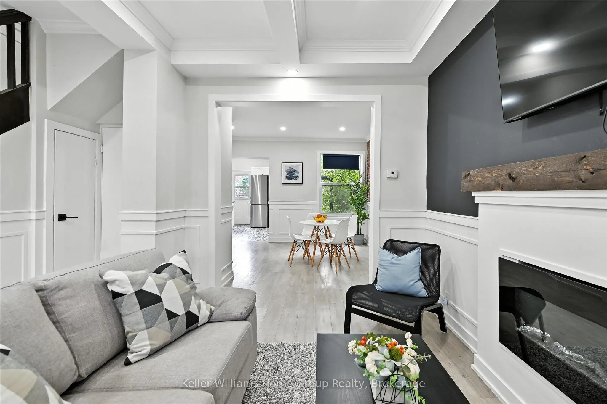 82 Rosemont Avenue