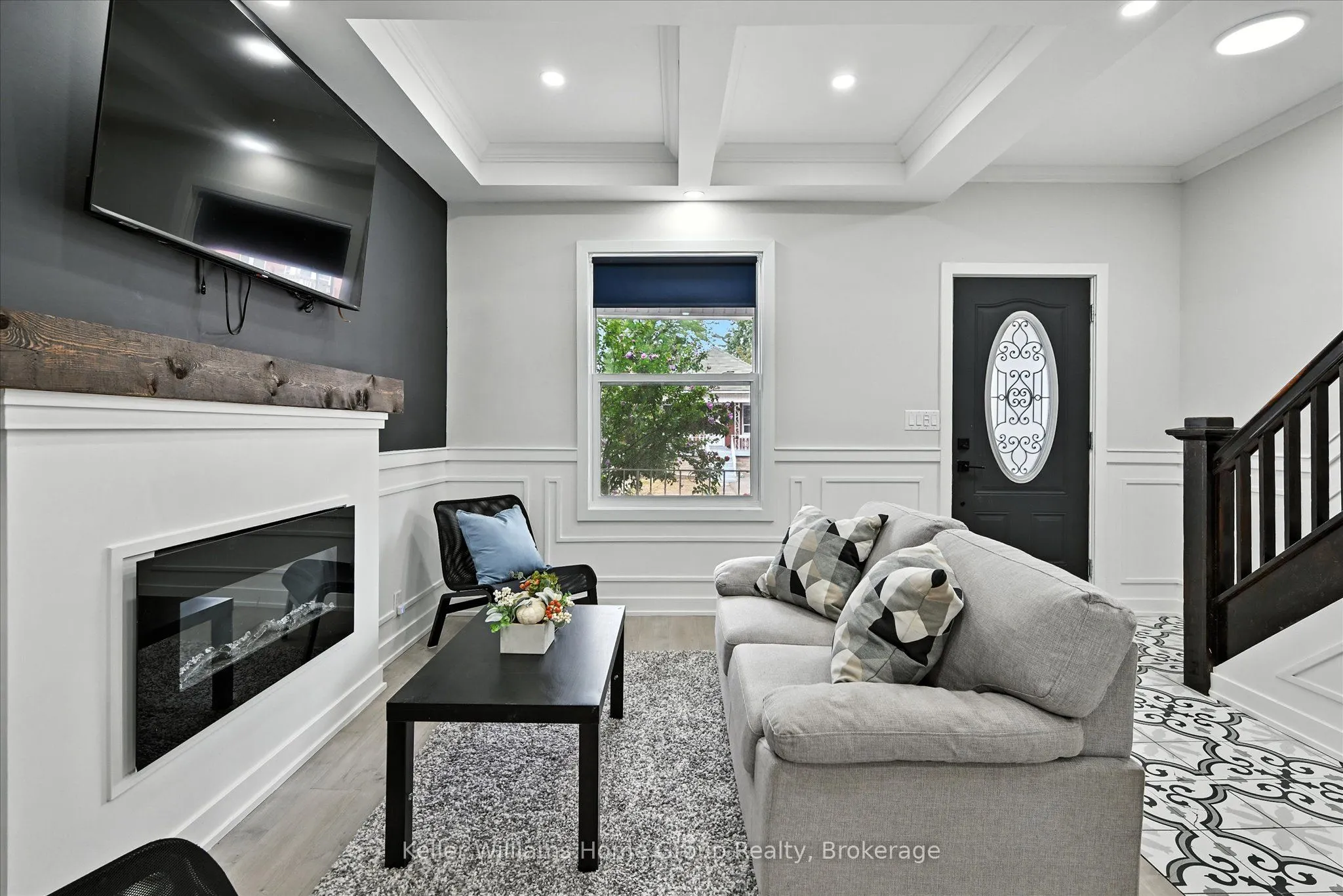 82 Rosemont Avenue