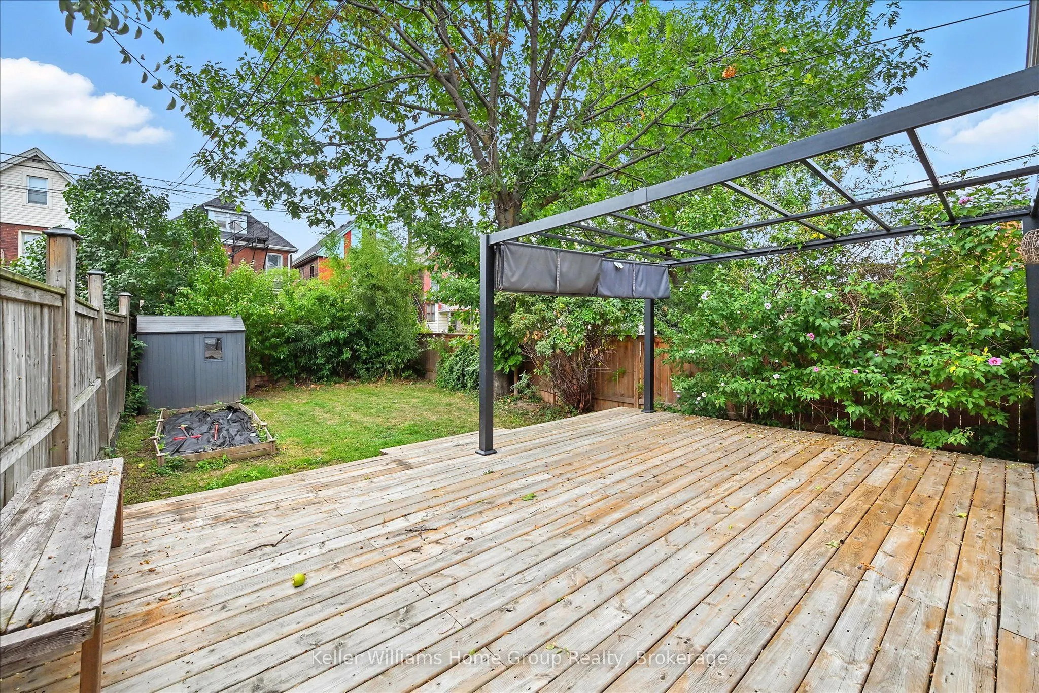 82 Rosemont Avenue