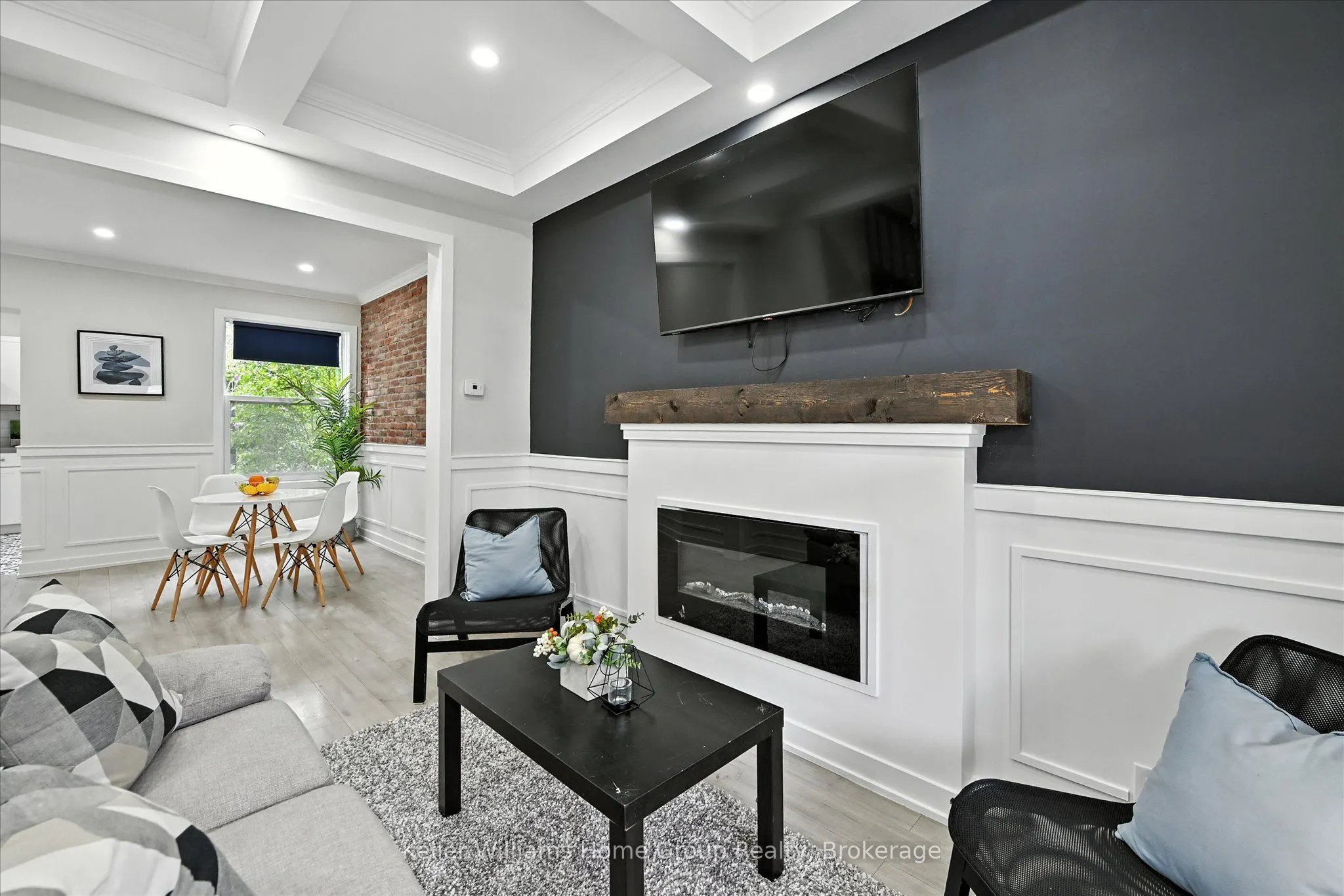 82 Rosemont Avenue