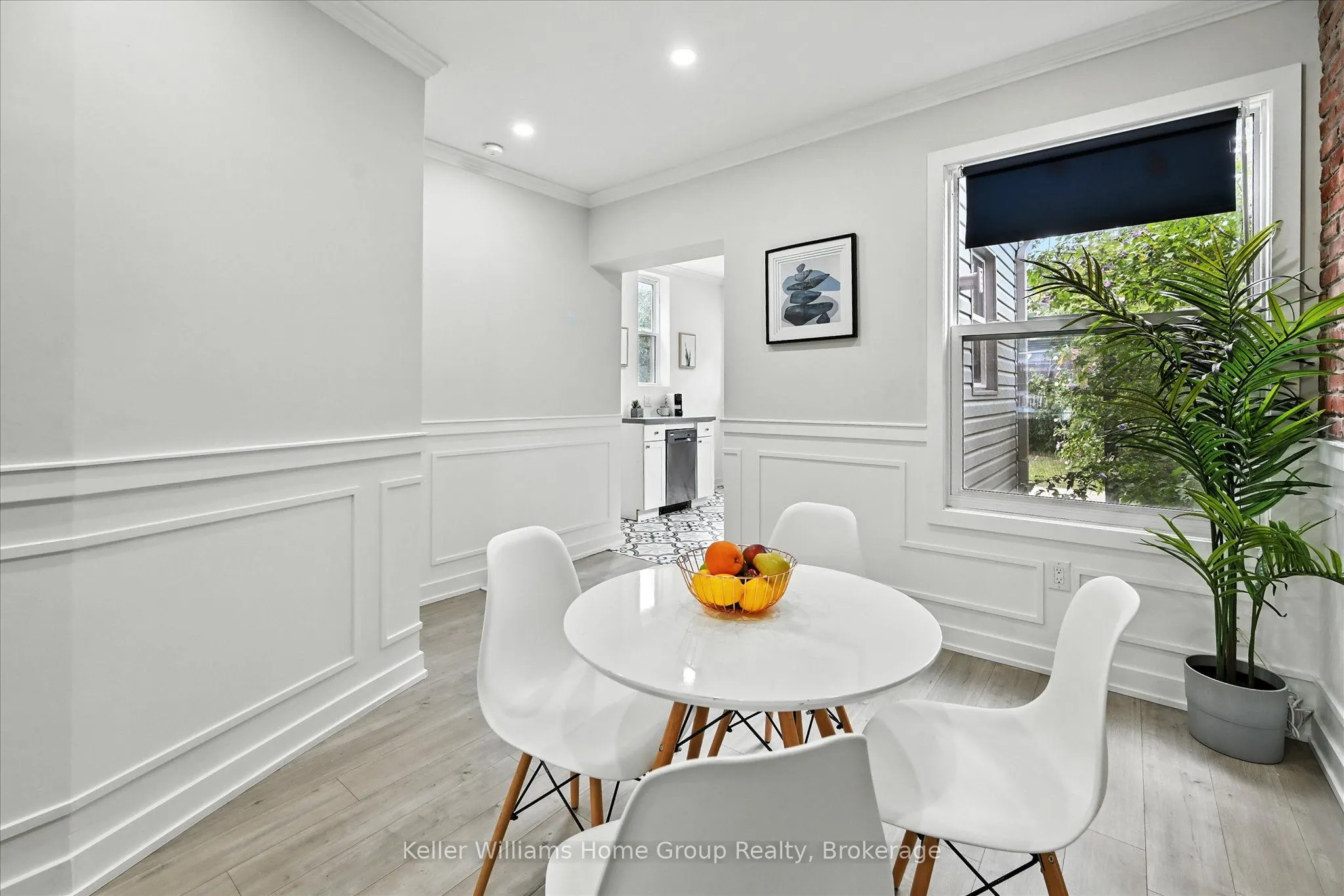 82 Rosemont Avenue