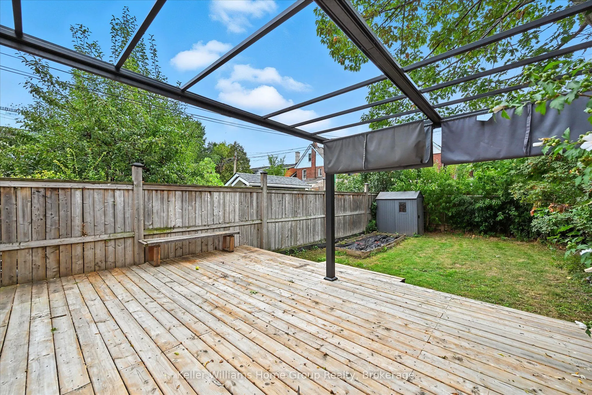 82 Rosemont Avenue