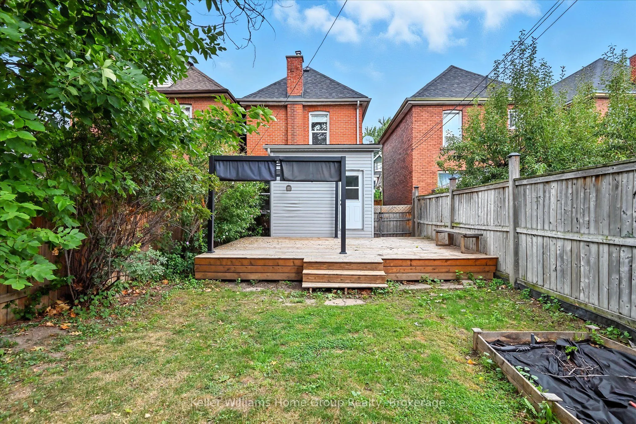82 Rosemont Avenue