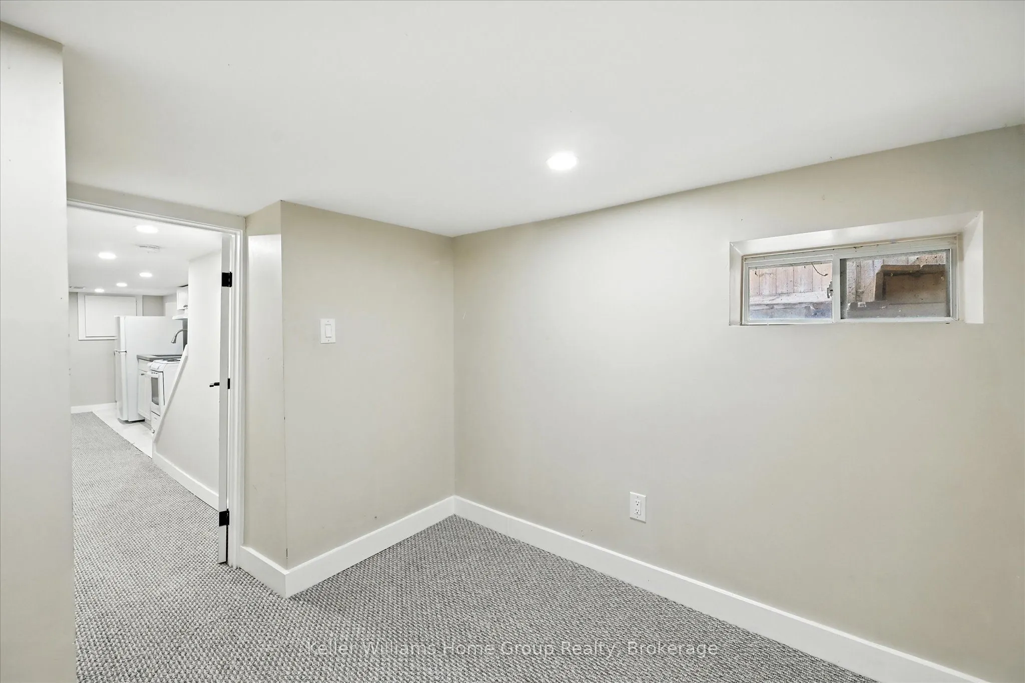 82 Rosemont Avenue