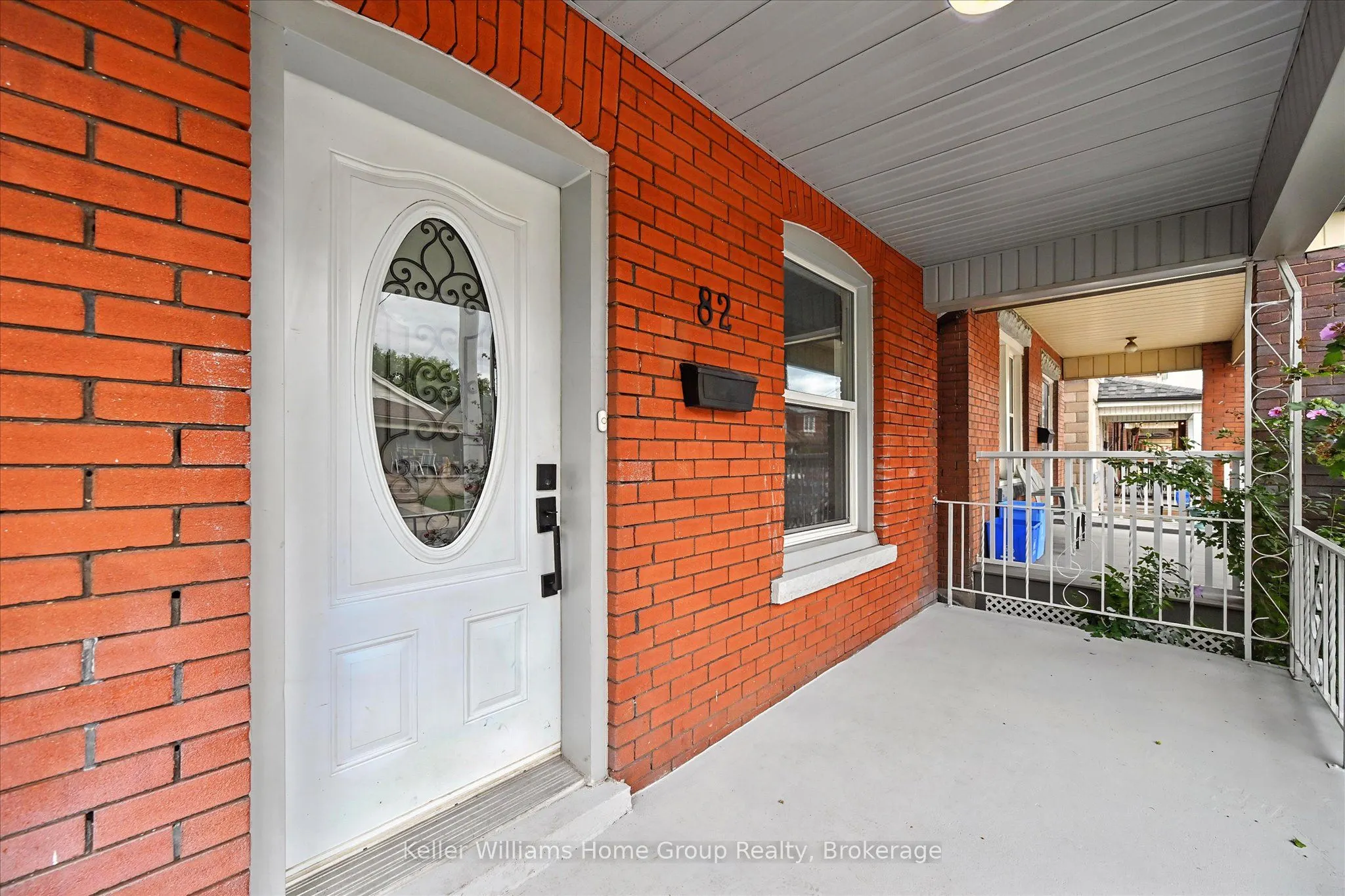 82 Rosemont Avenue