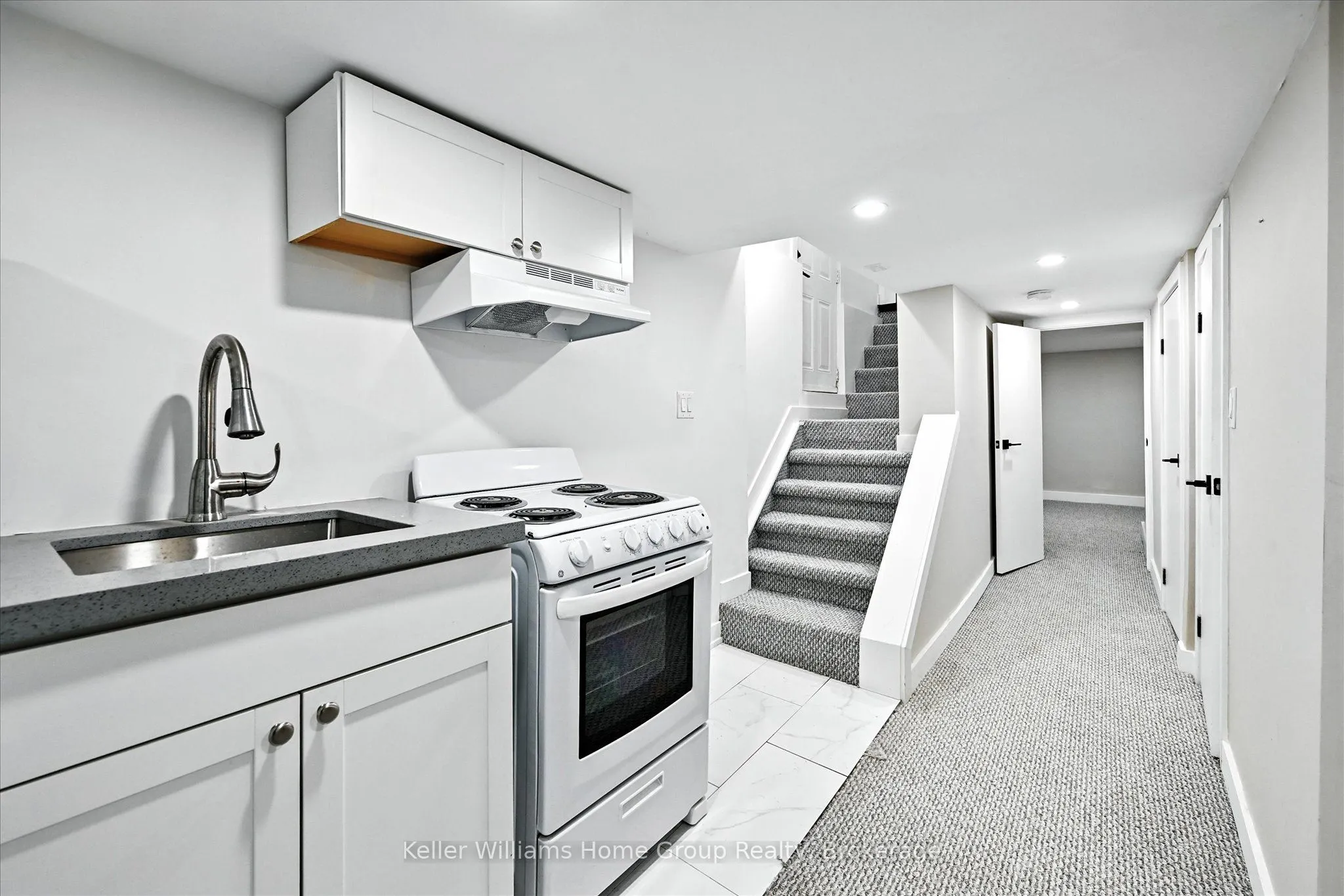 82 Rosemont Avenue