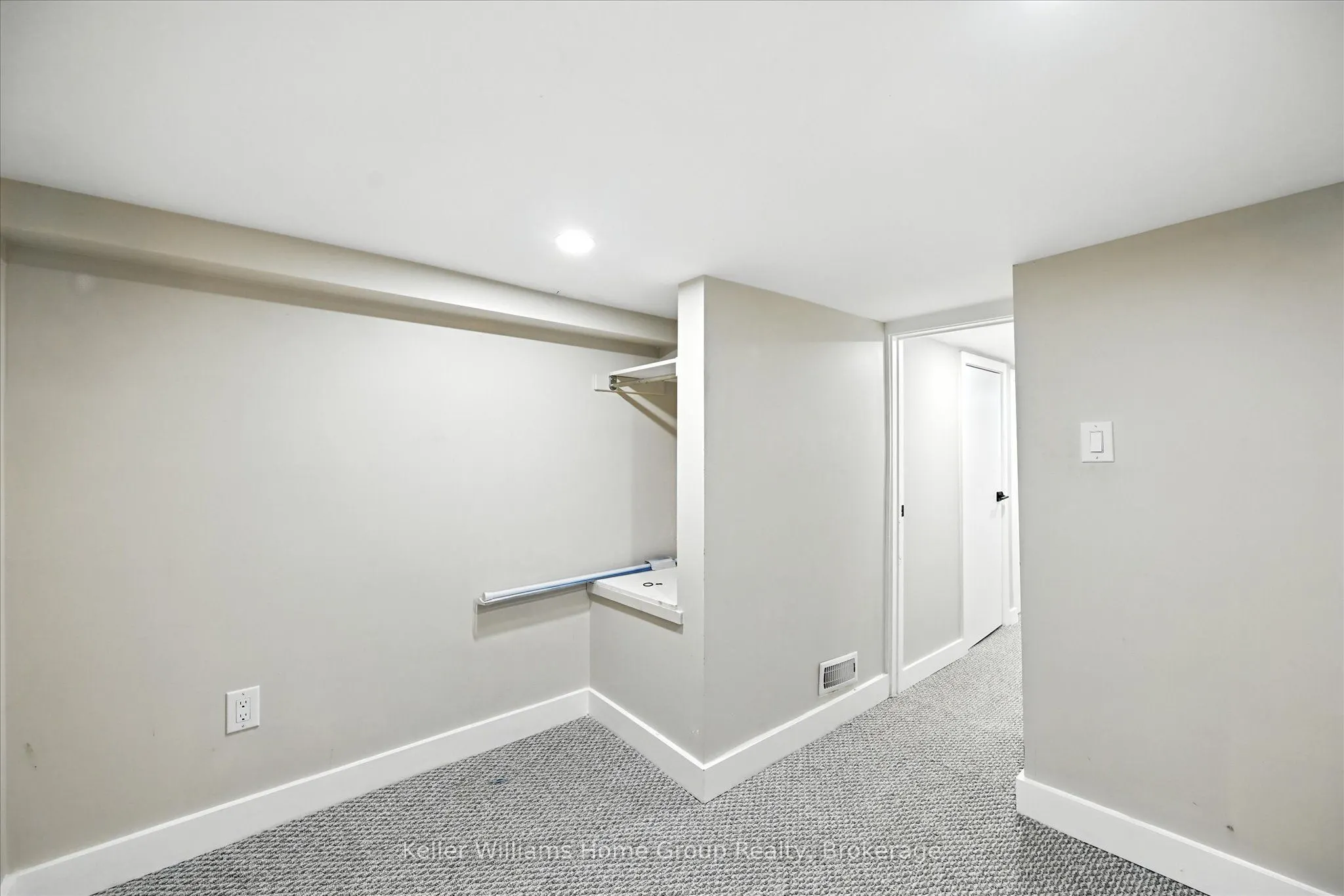 82 Rosemont Avenue
