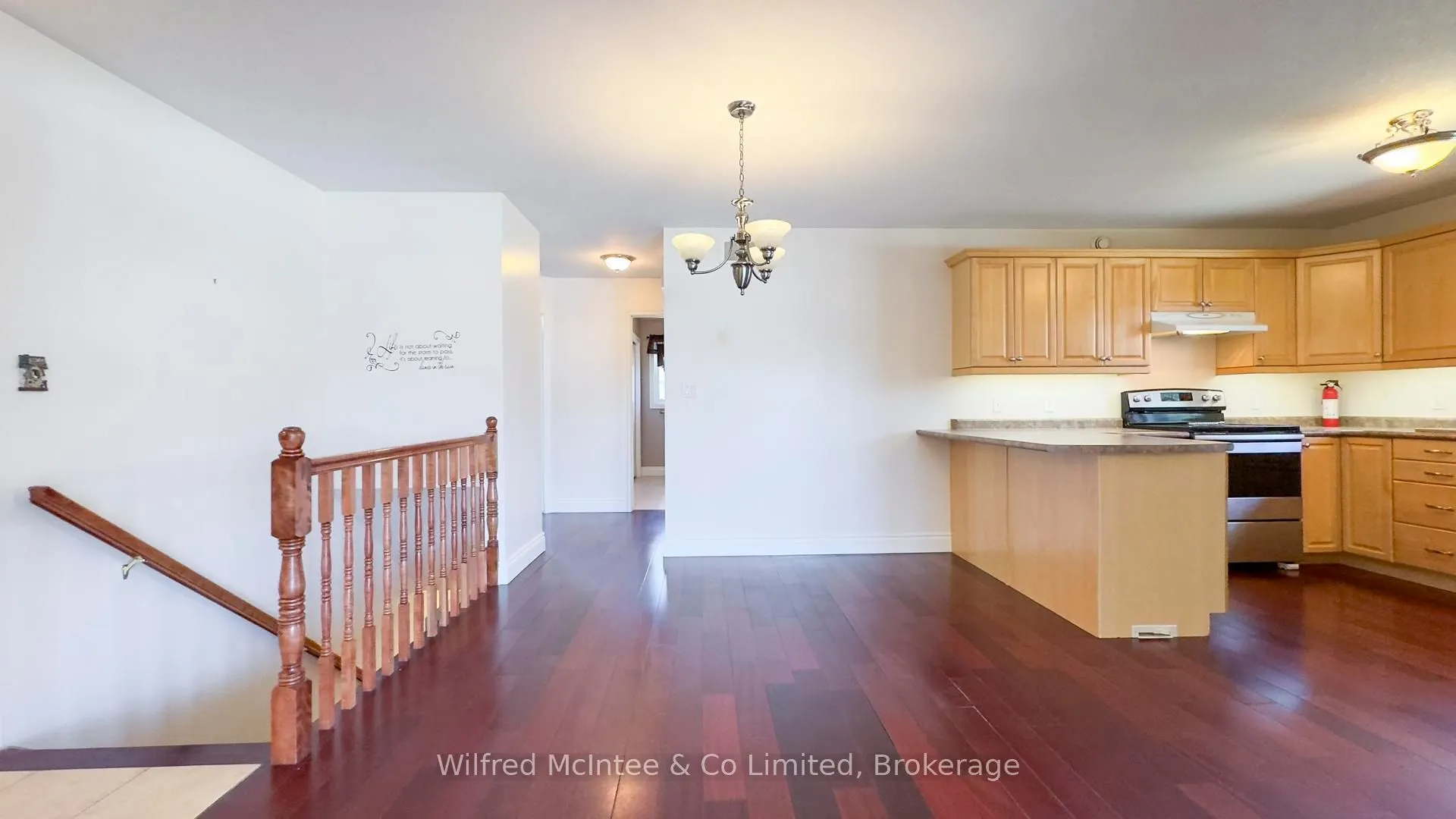 12 Jonathan Crescent