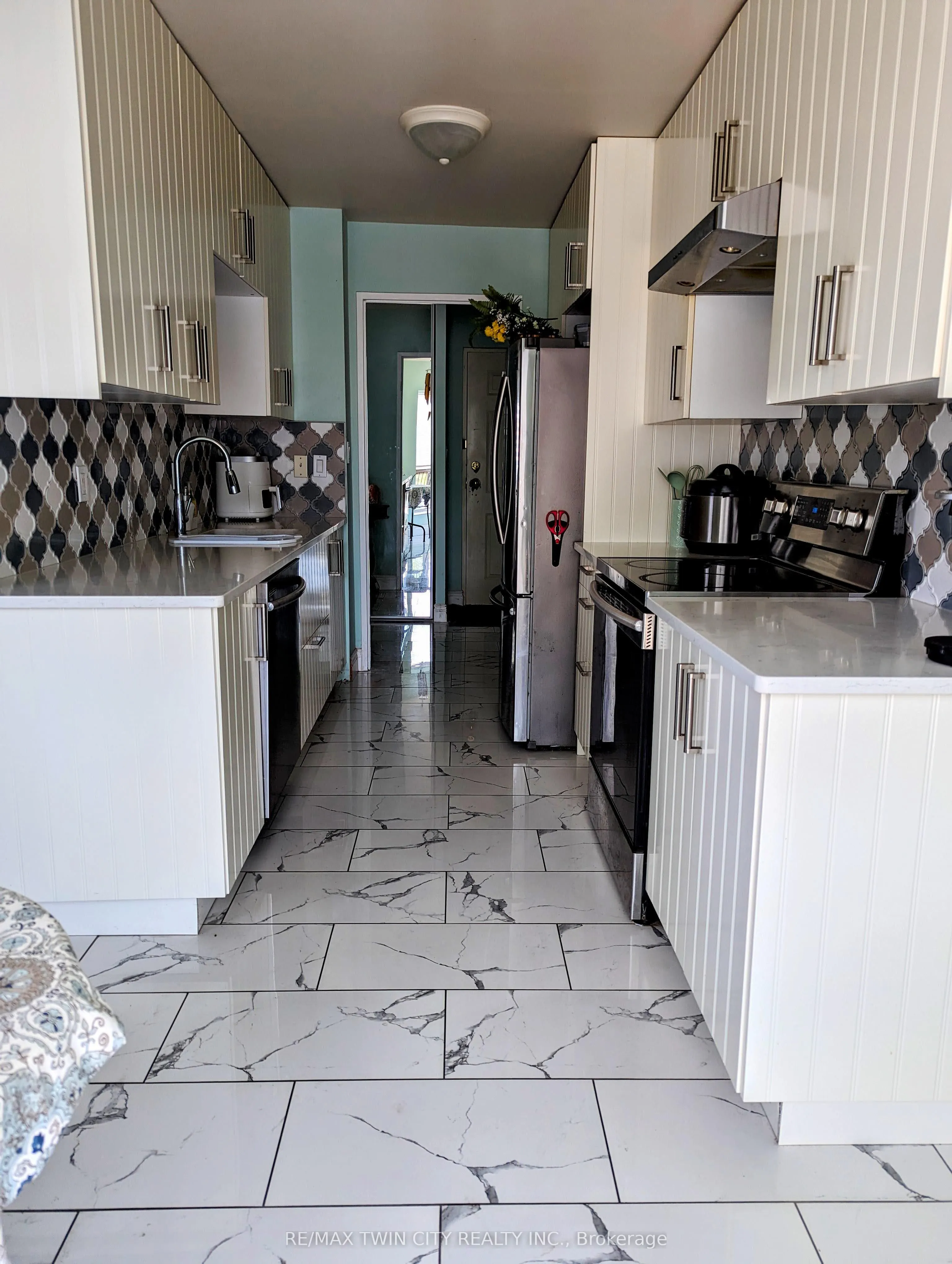 300 Keats Way, #407