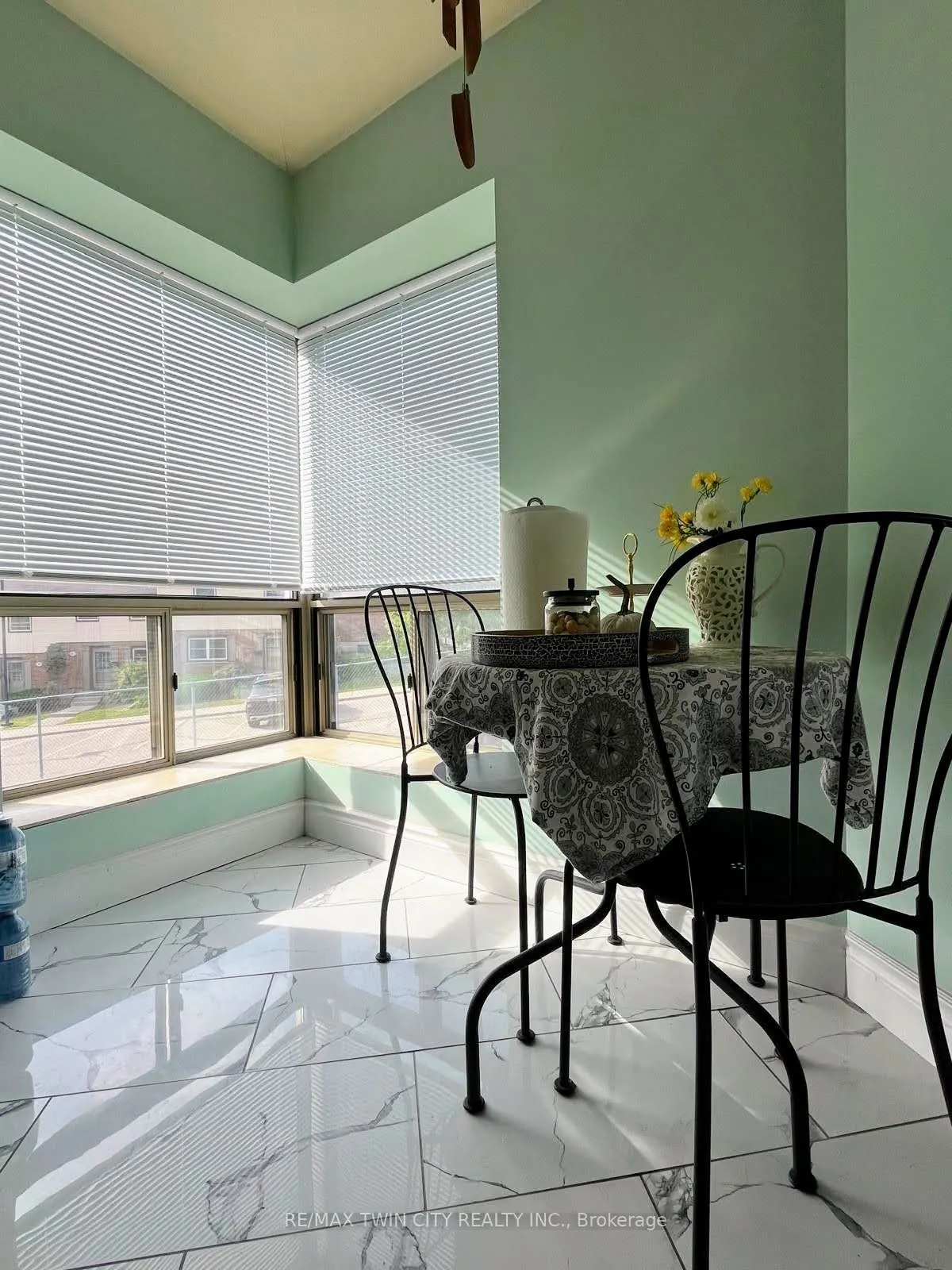 300 Keats Way, #407