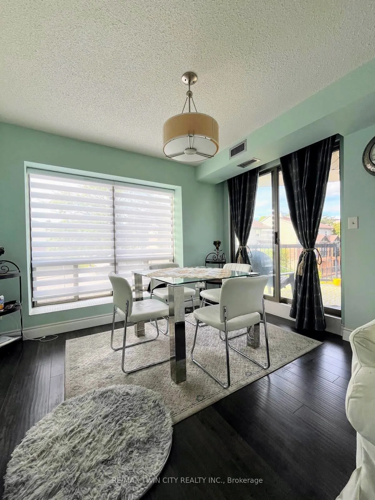300 Keats Way, #407