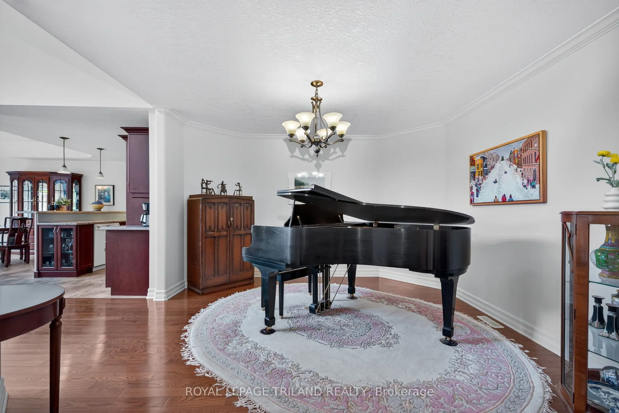 908 COLLINS Drive