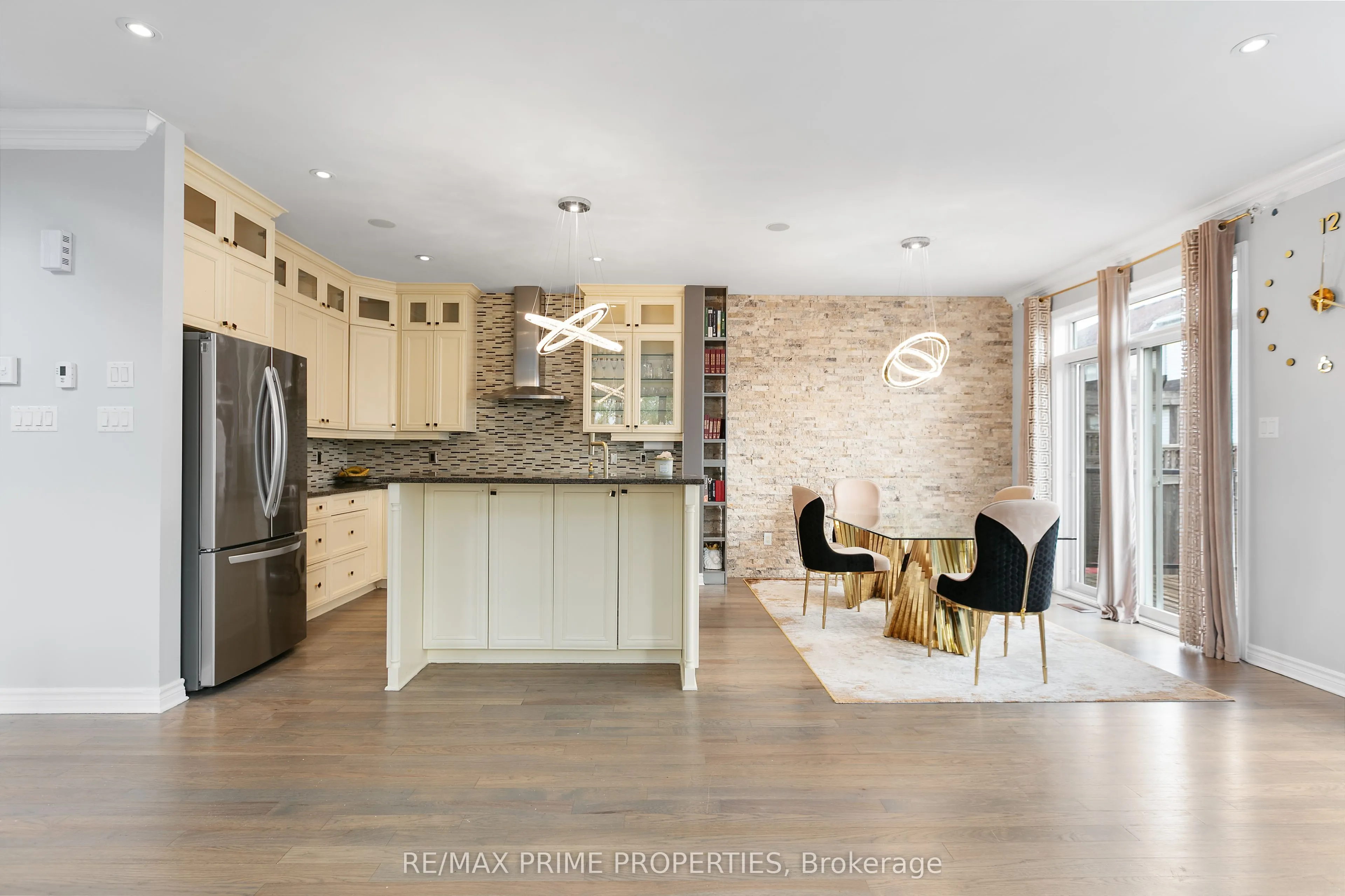 475 Harvest Valley Avenue