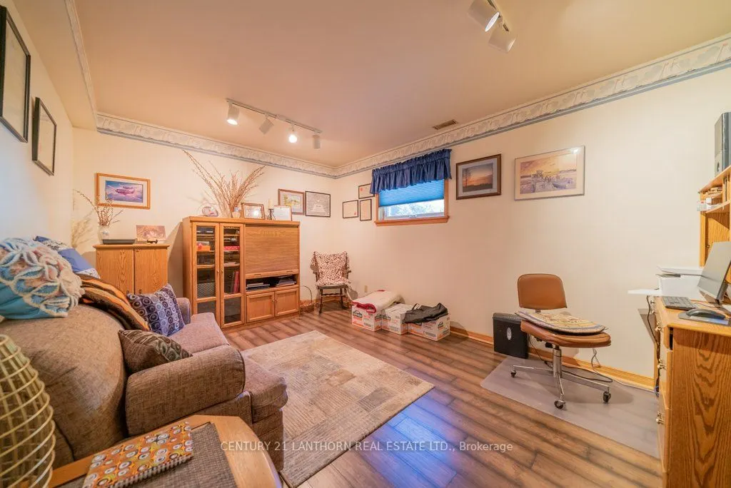 3126 County Rd 8 Road