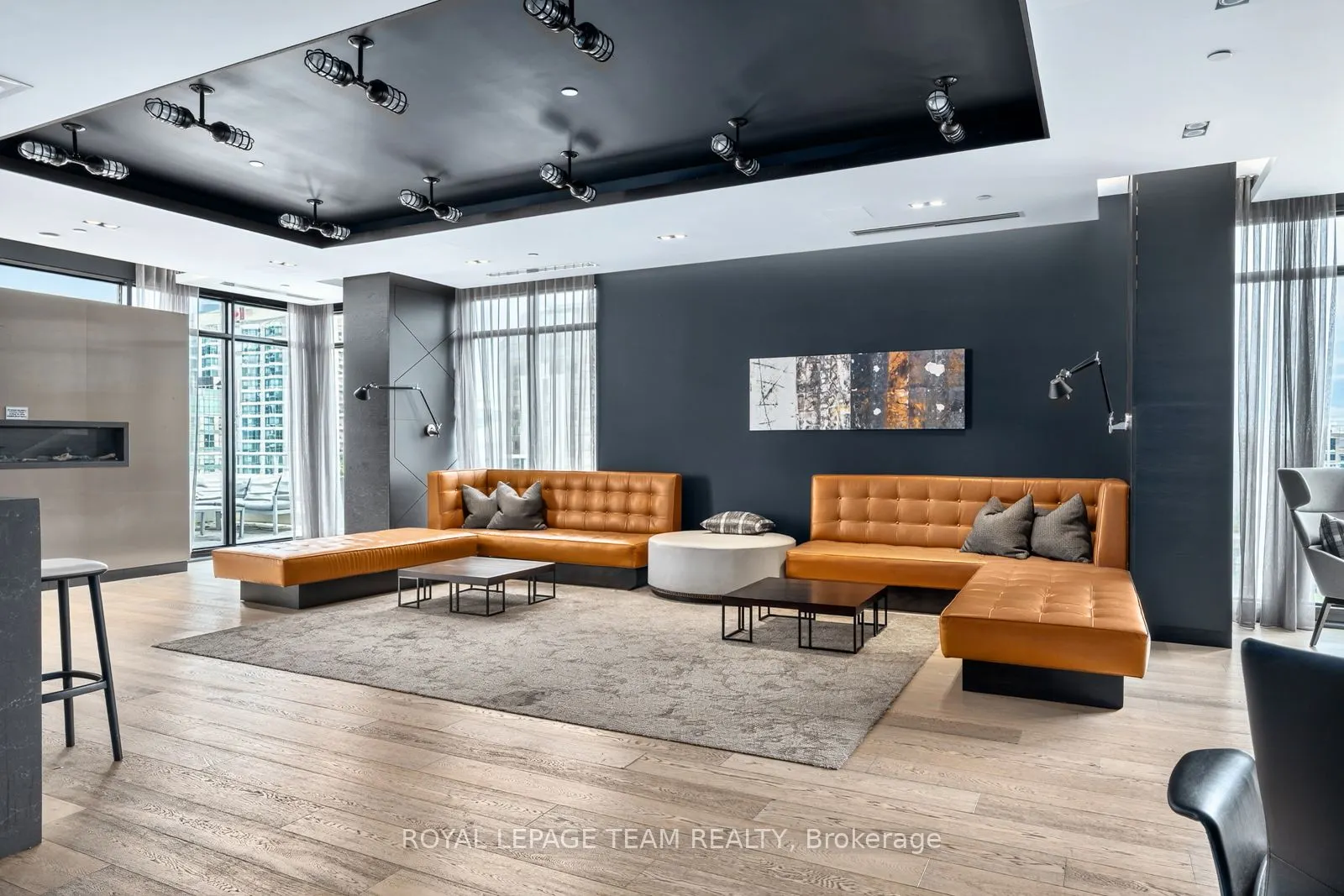 255 Bay Street, #416