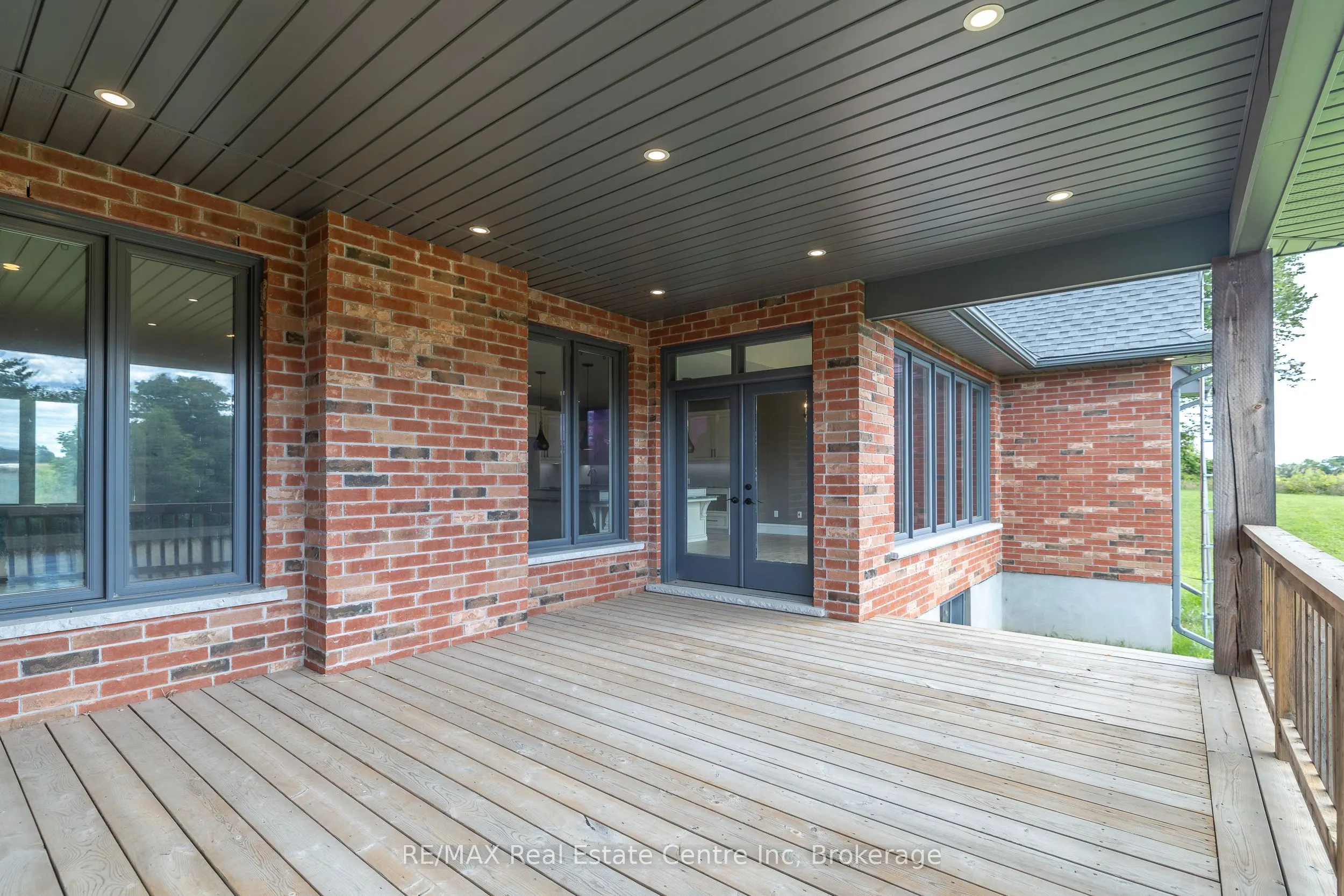 7355 Concession 1 Road