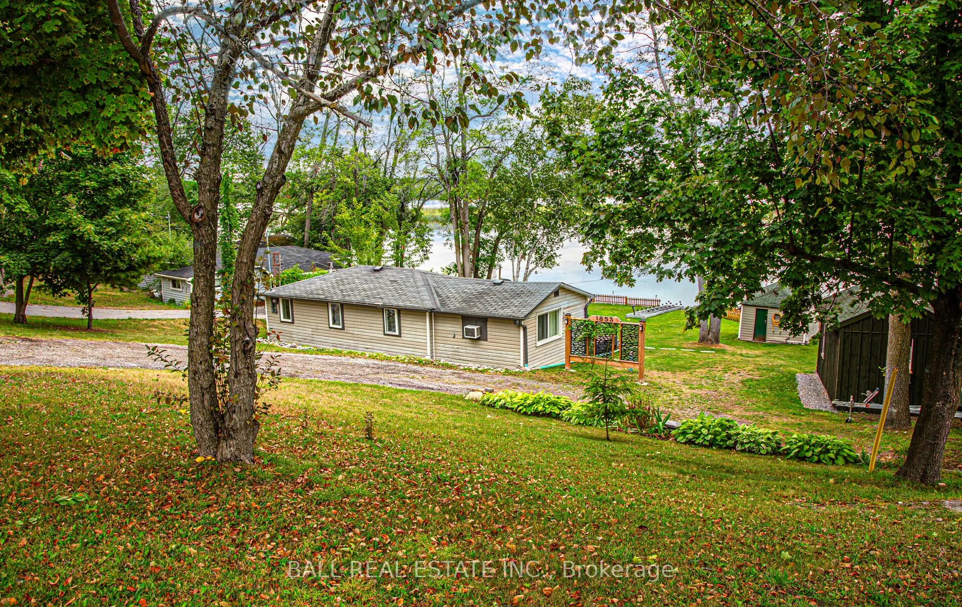 1853 Youngs Point Road