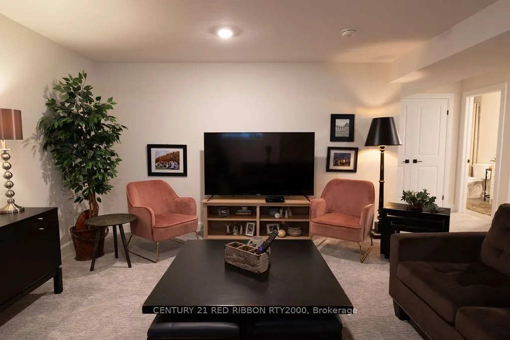 159 Collins Way, #40