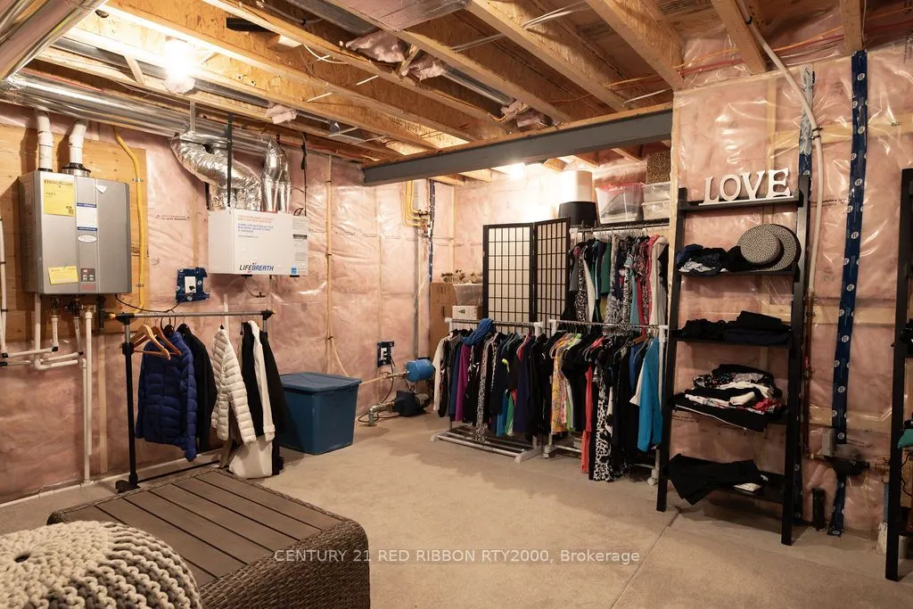 159 Collins Way, #40