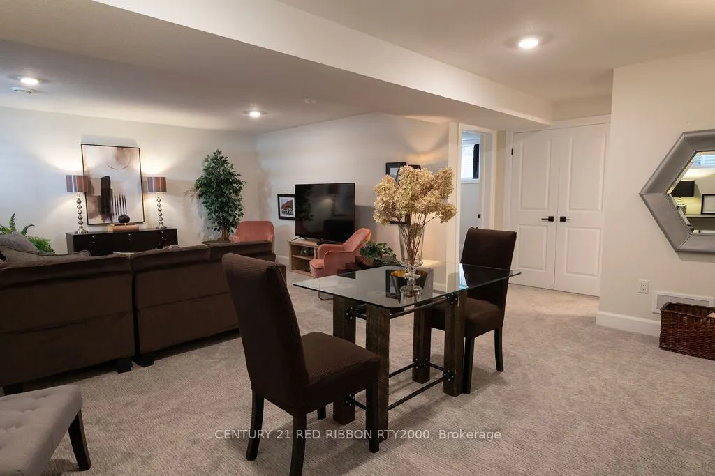 159 Collins Way, #40