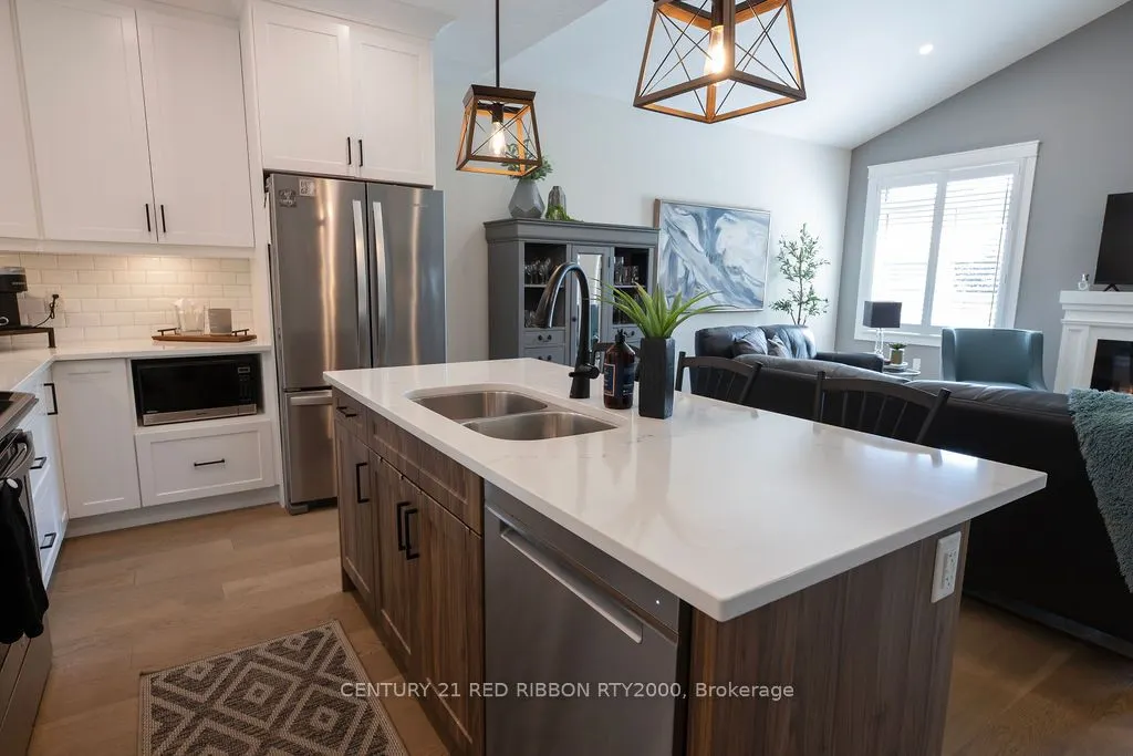 159 Collins Way, #40