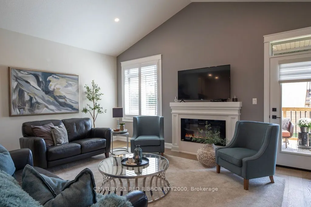 159 Collins Way, #40