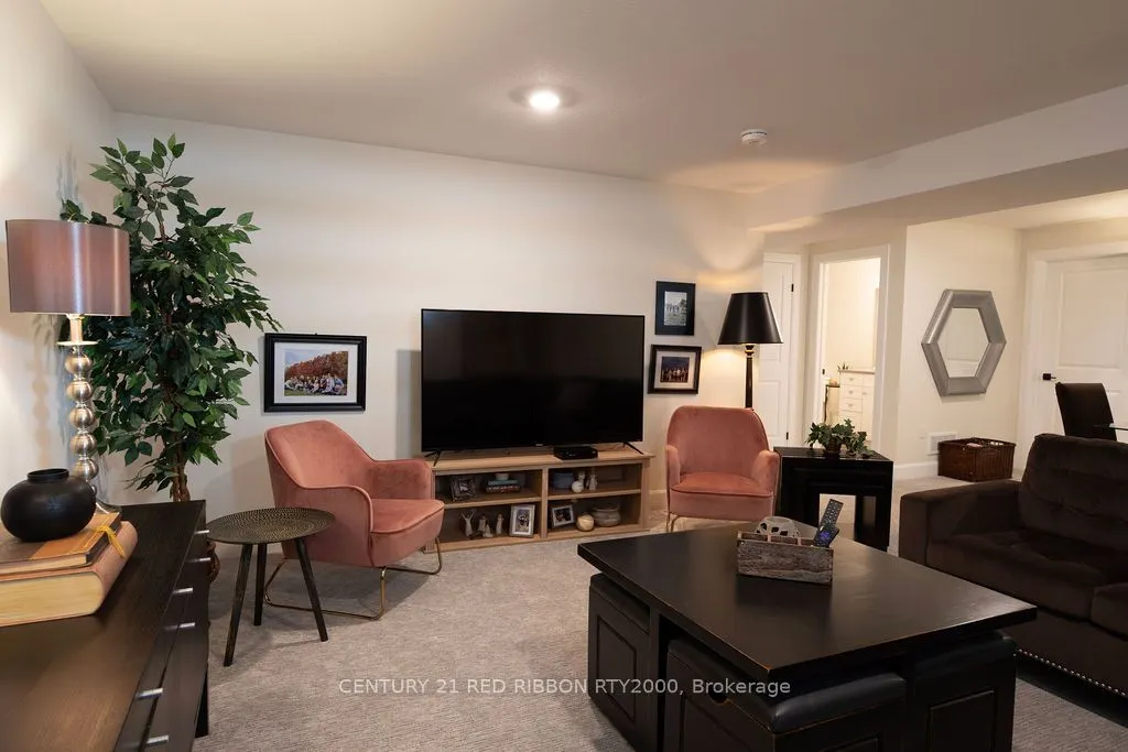 159 Collins Way, #40