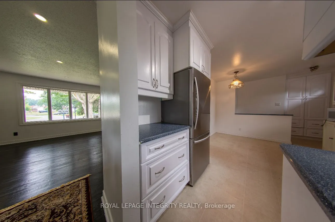 27 Roberta Crescent