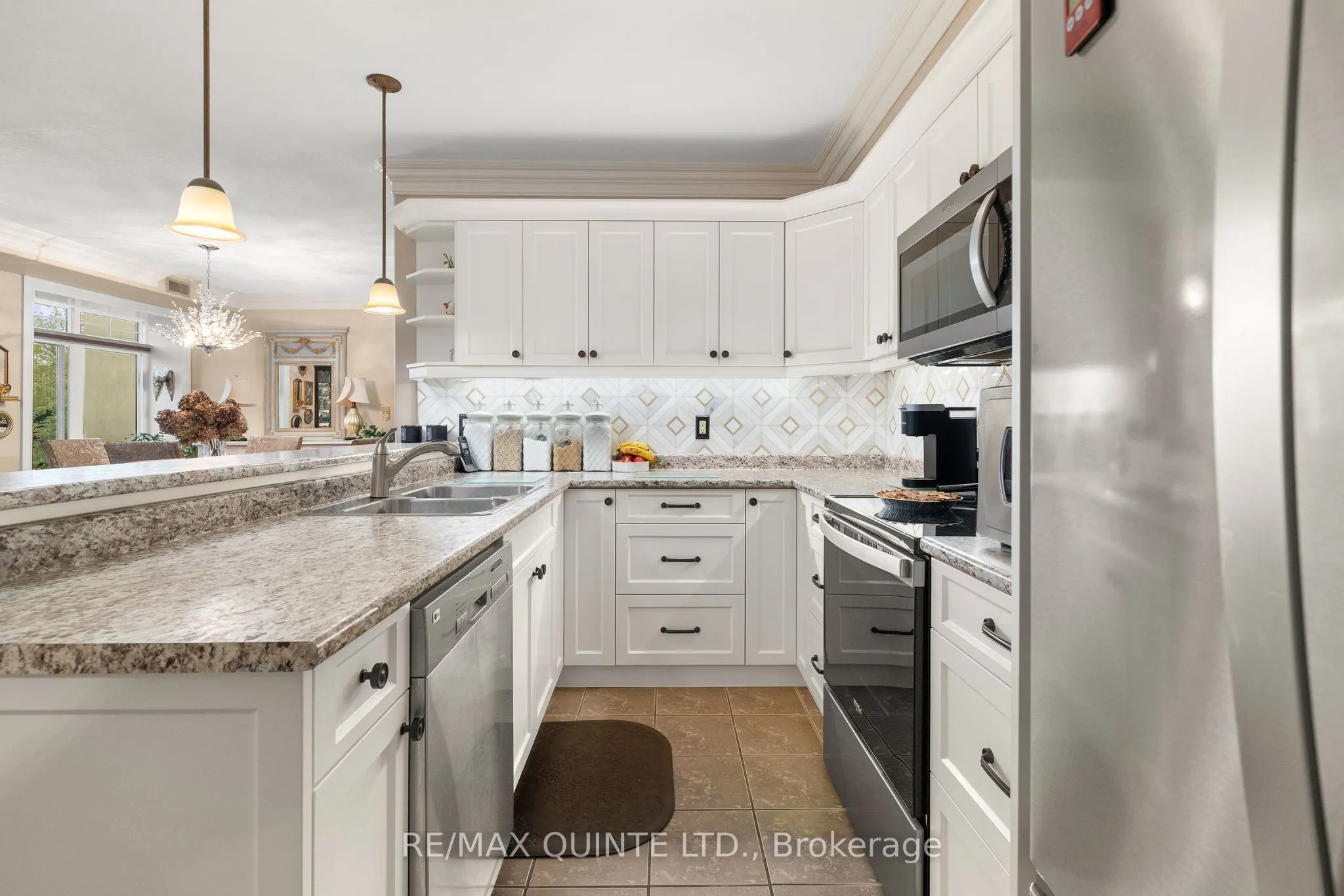 145 Farley Avenue, #201