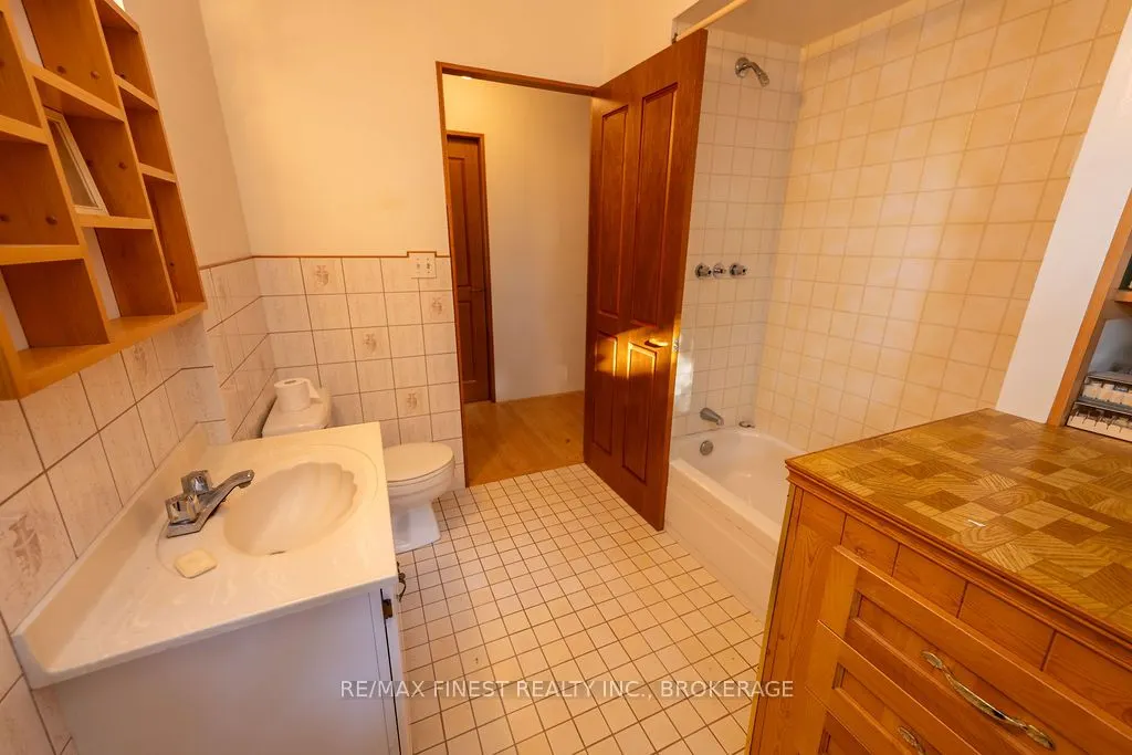 2305 OPINICON Road, #E
