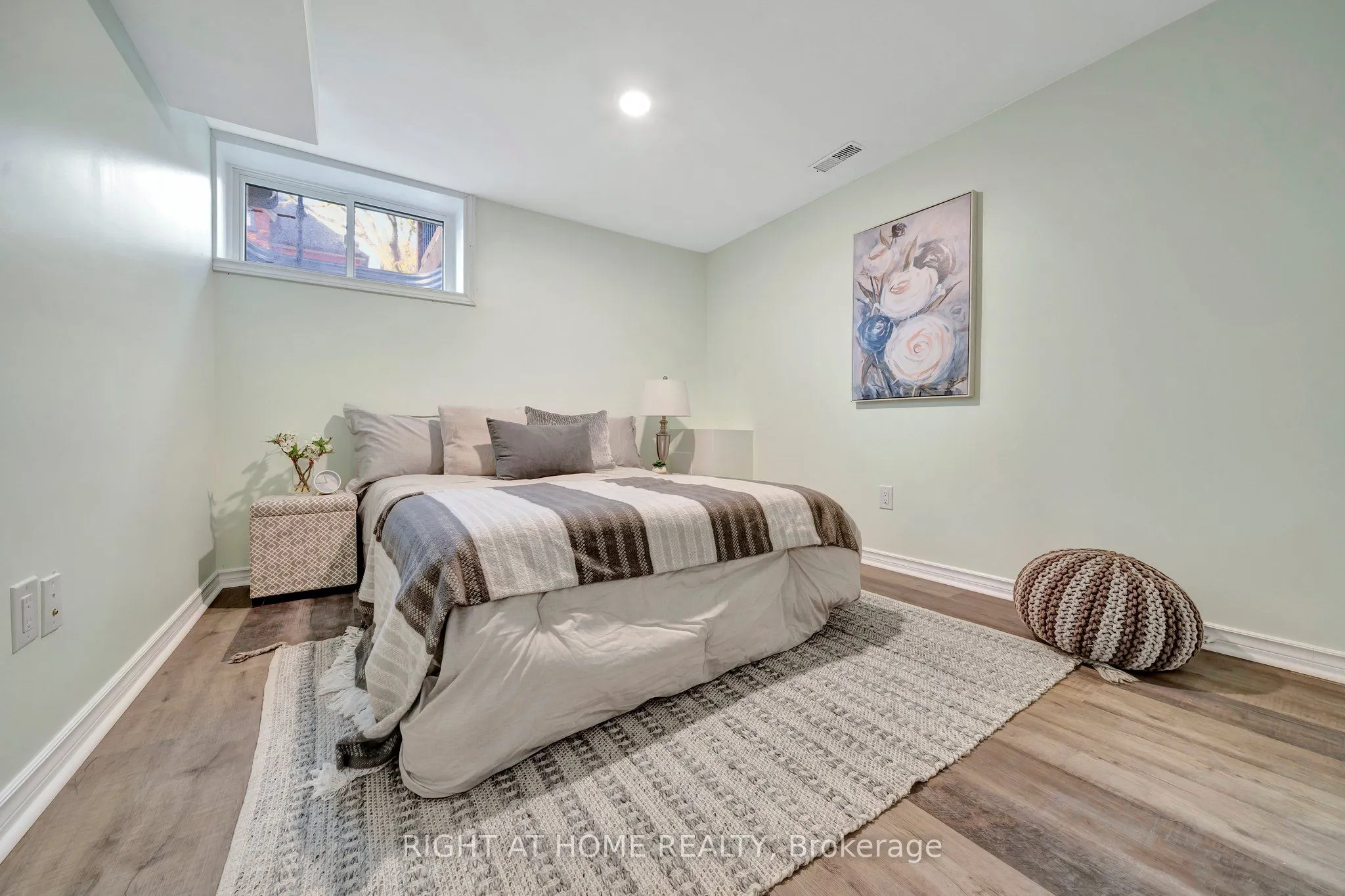 228 Mary Street, #Main