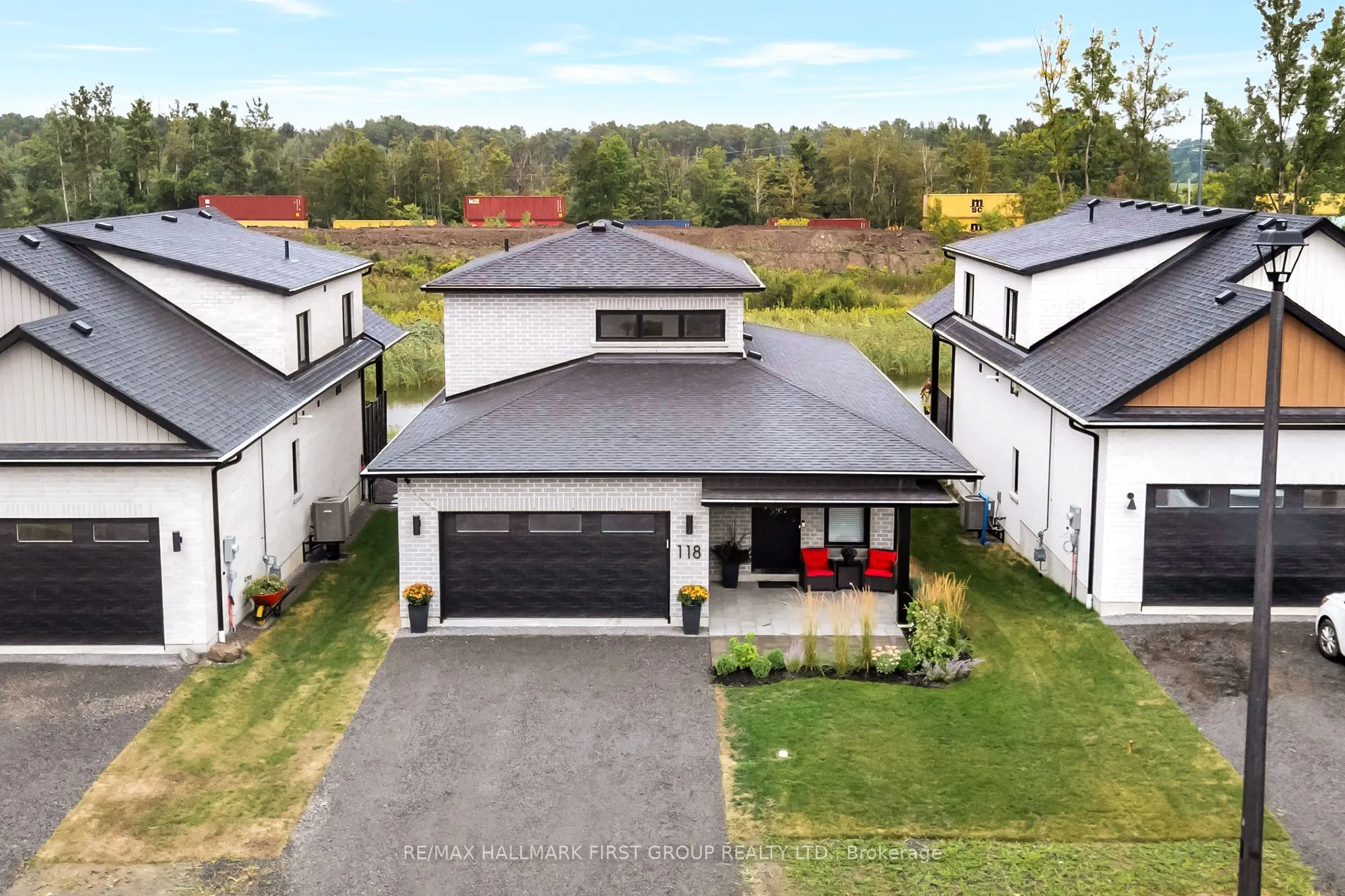 118 Royal Gala Drive