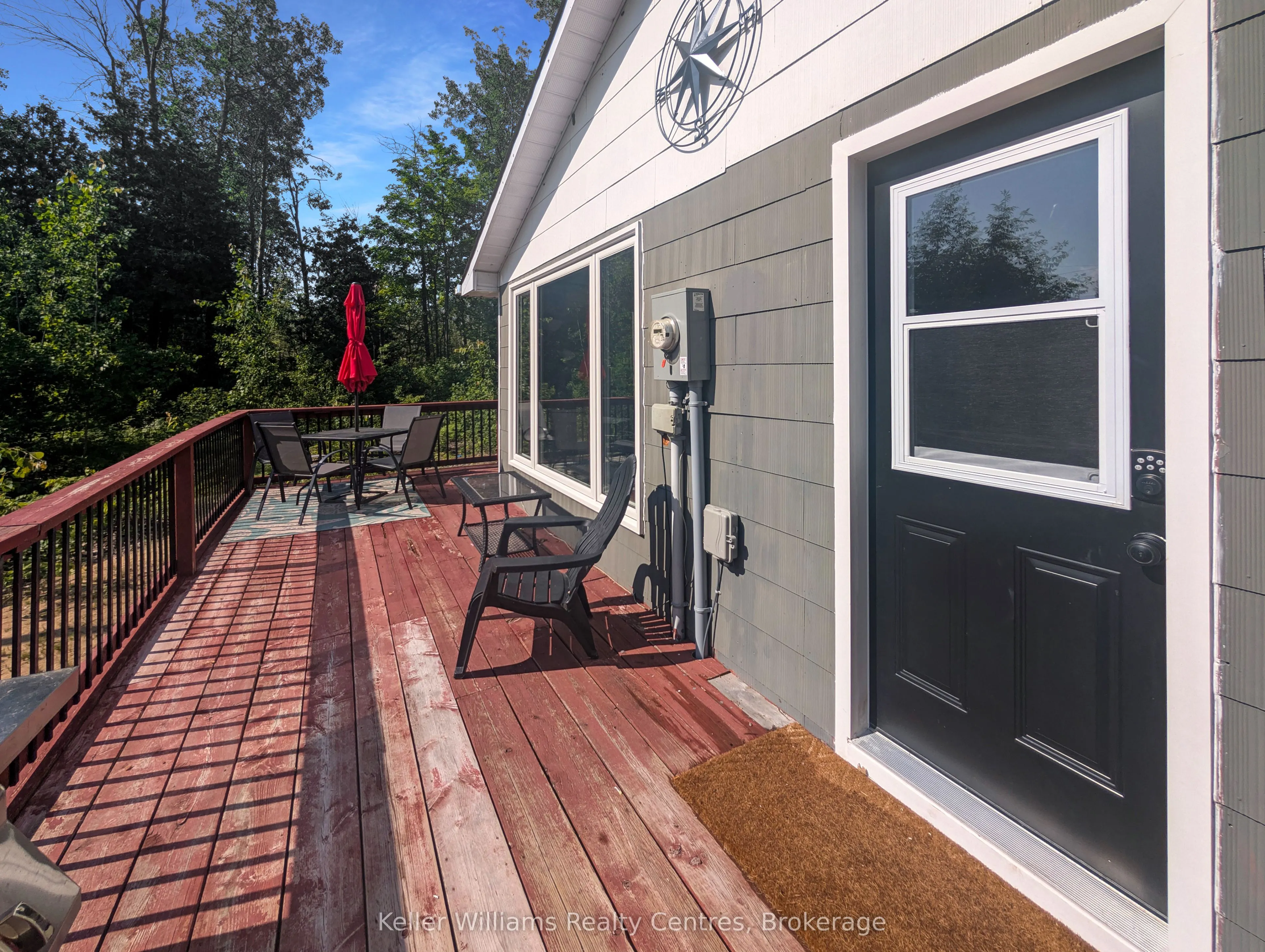 12 Pierce Street S