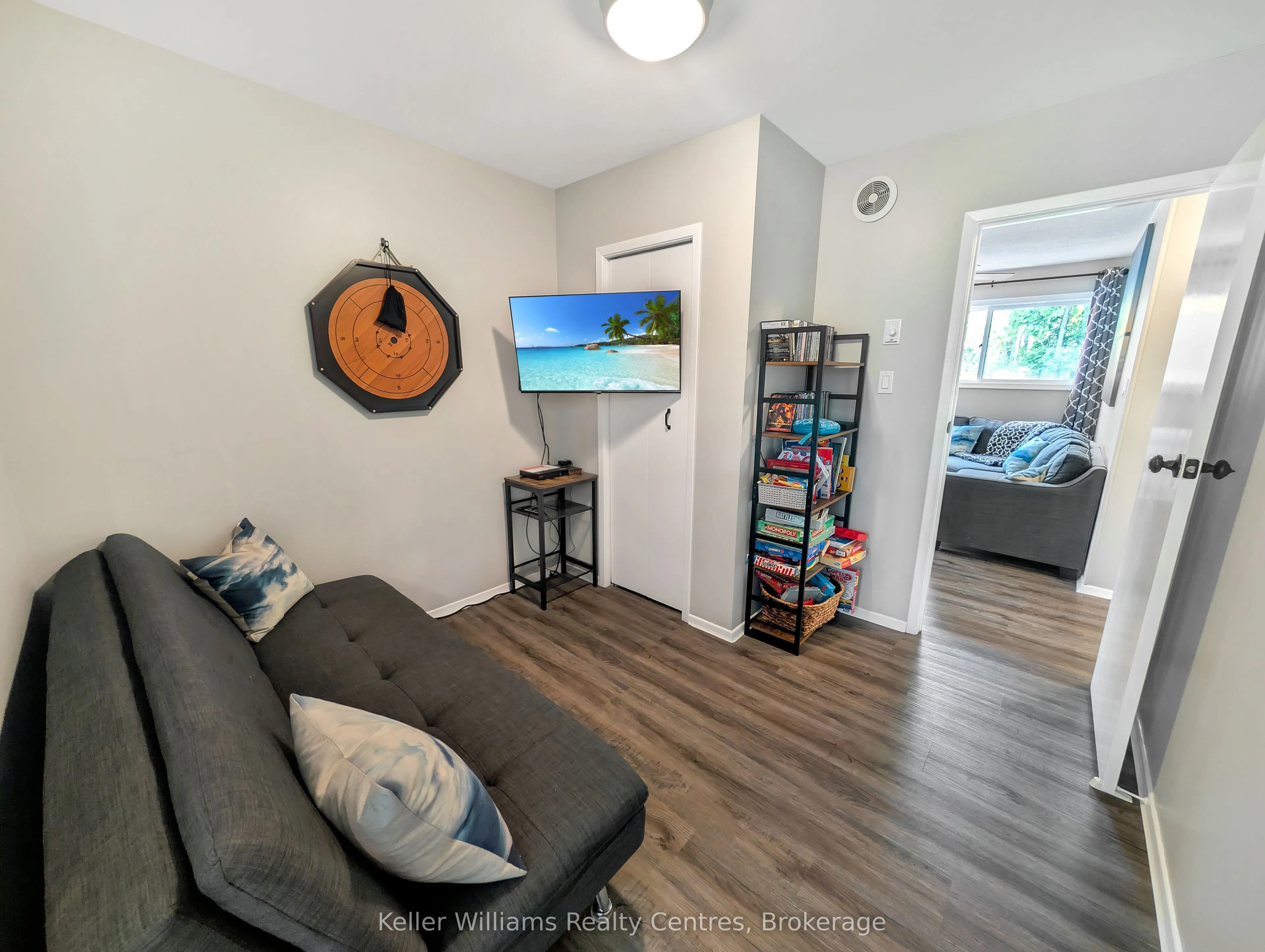 12 Pierce Street S