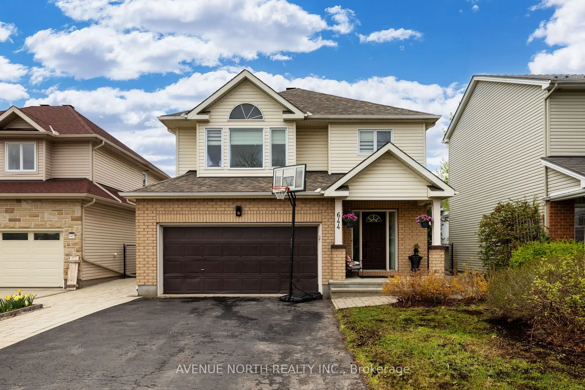 644 Devonwood Circle