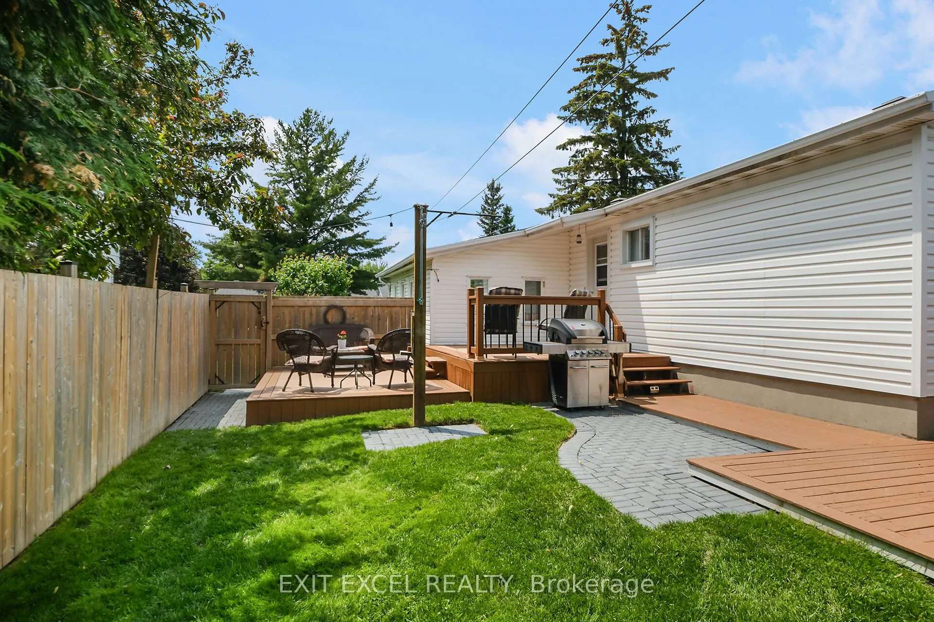 396 Roxdale Avenue