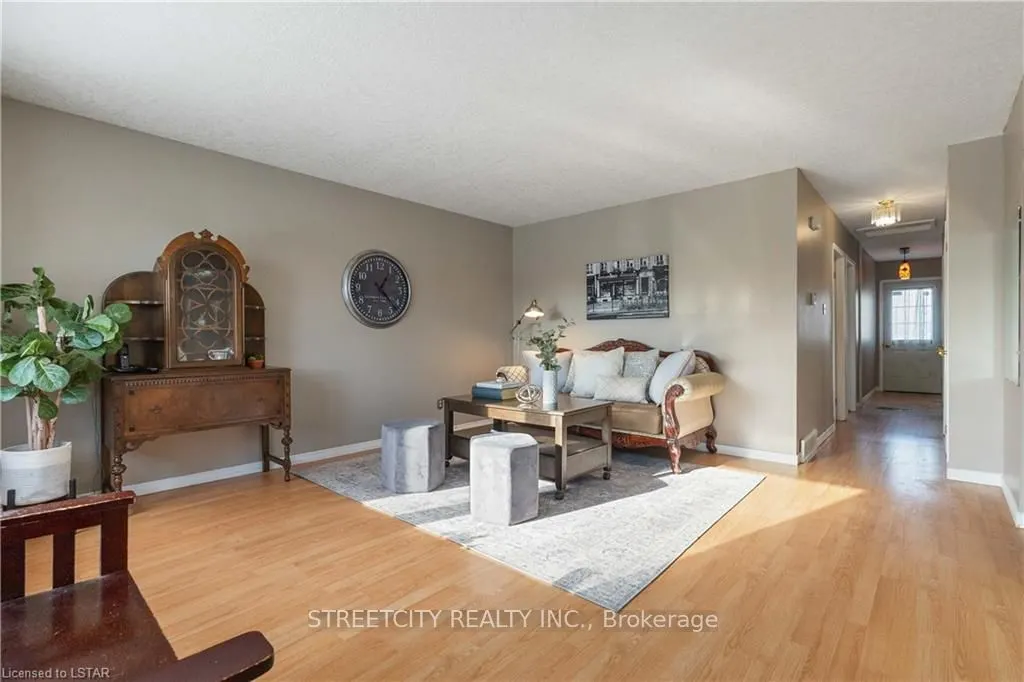 95 Kinburn Crescent