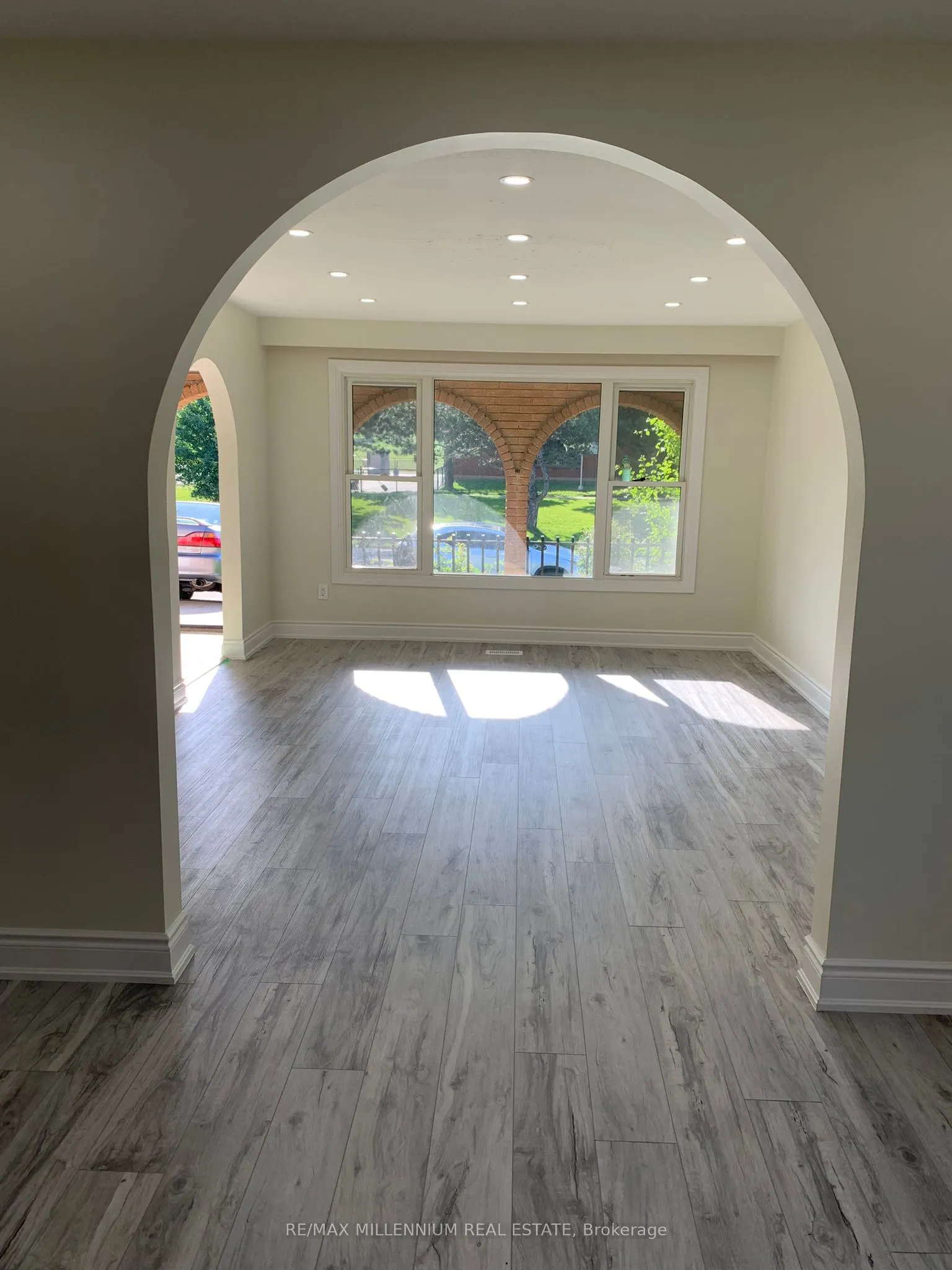 351 Queen Victoria Drive