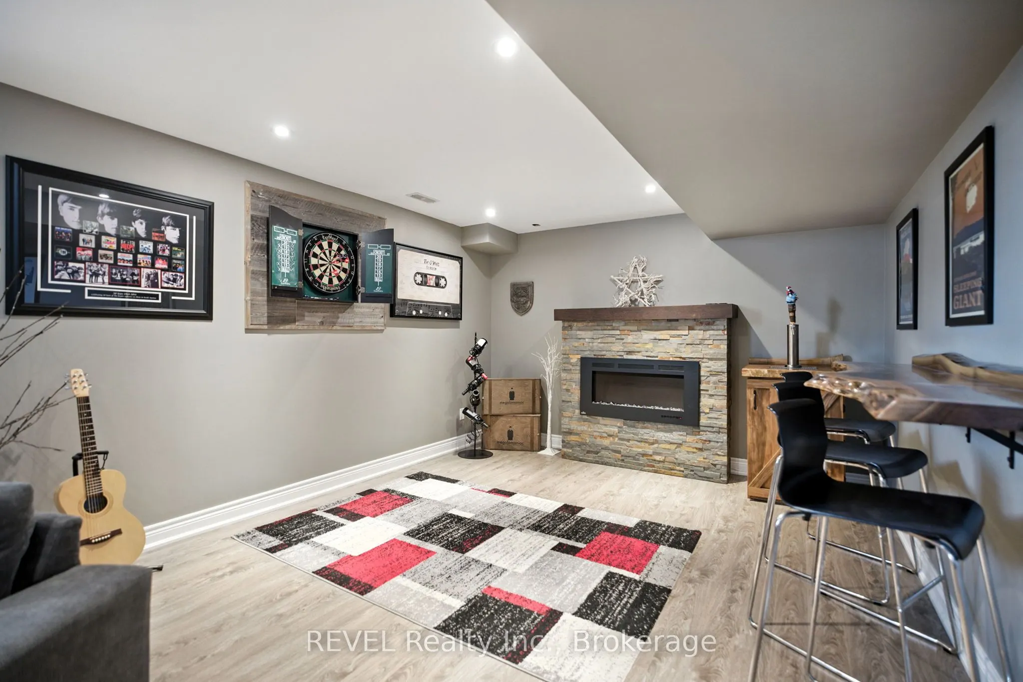 6283 Dores Drive