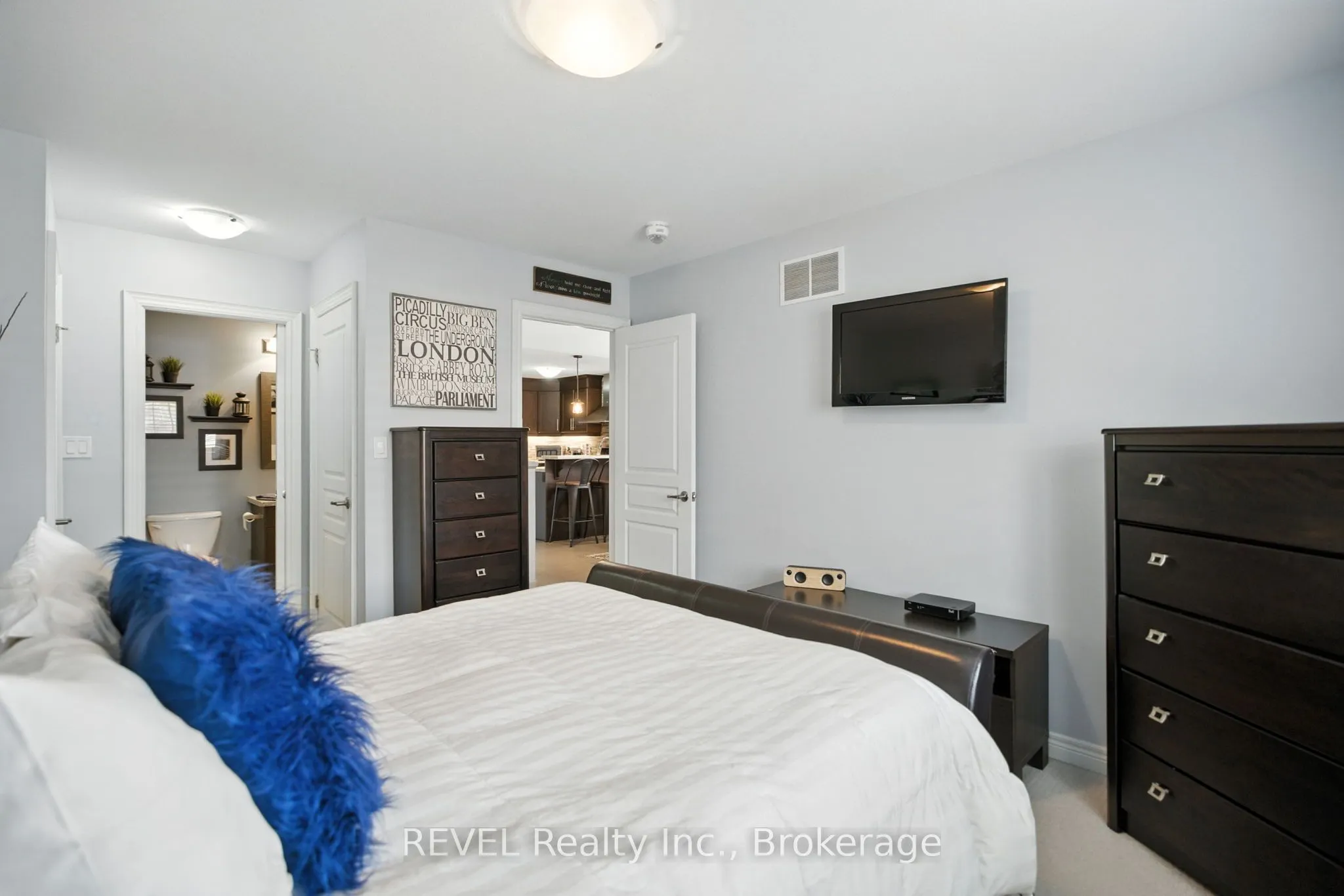 6283 Dores Drive