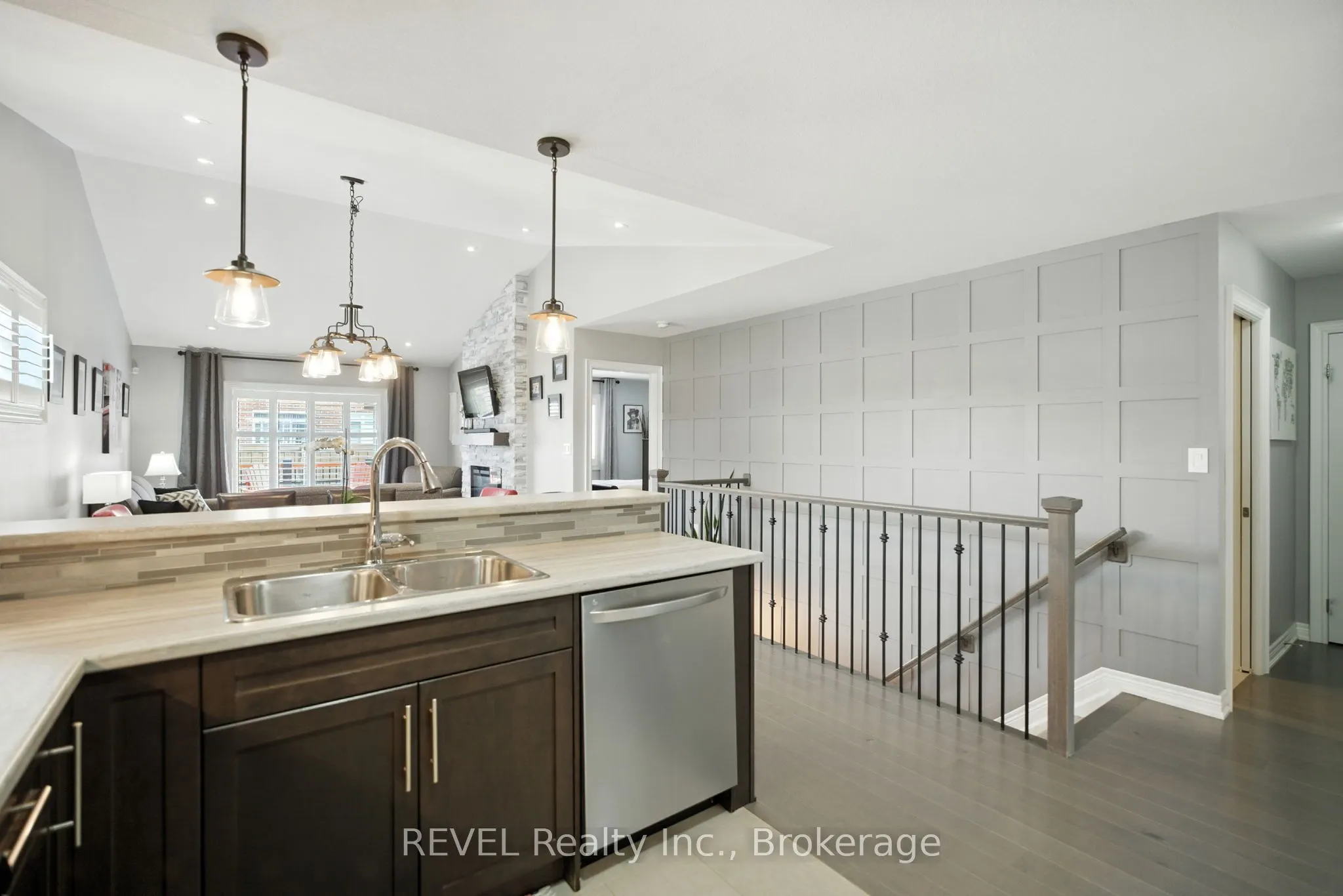6283 Dores Drive