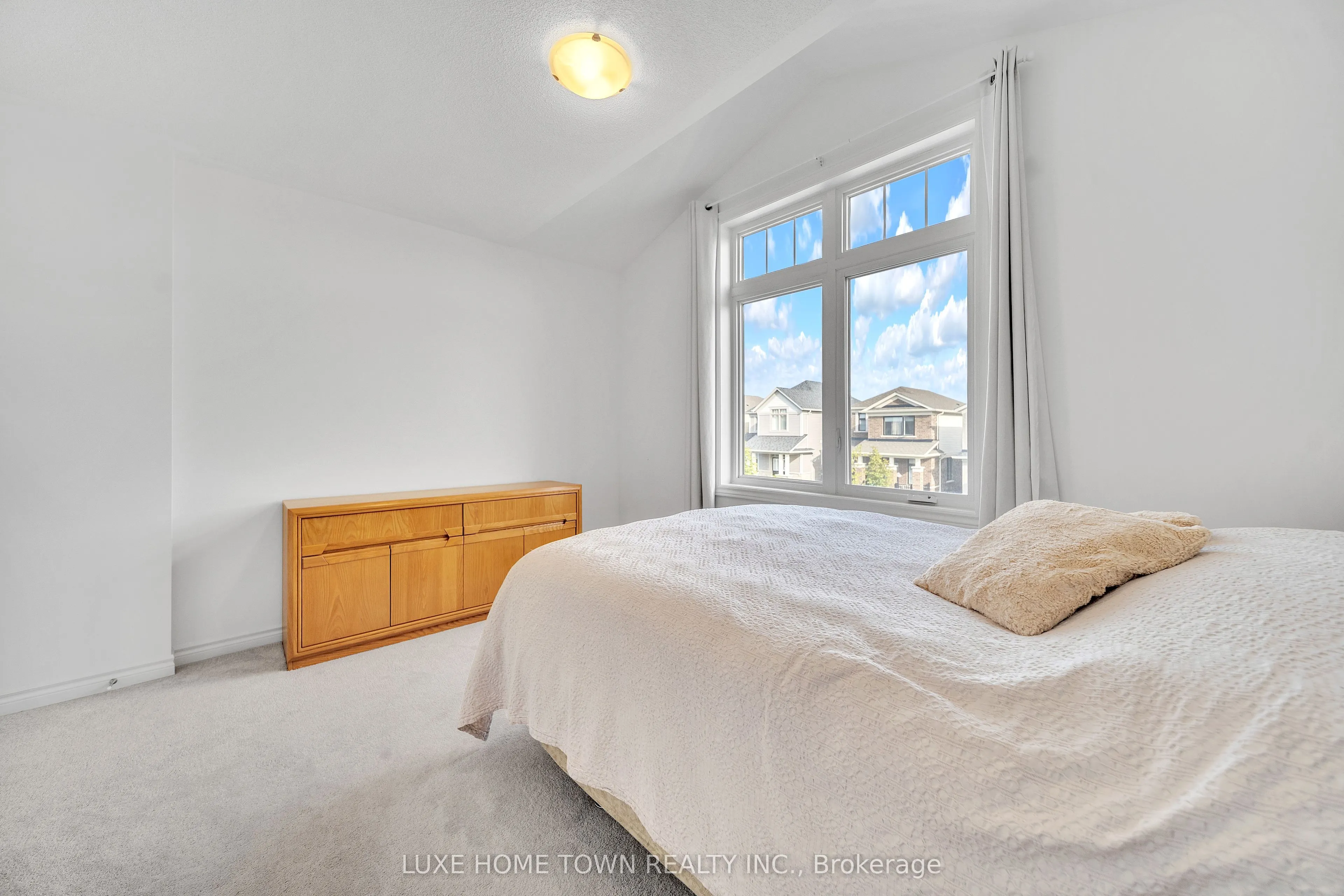 39 Spicer Street