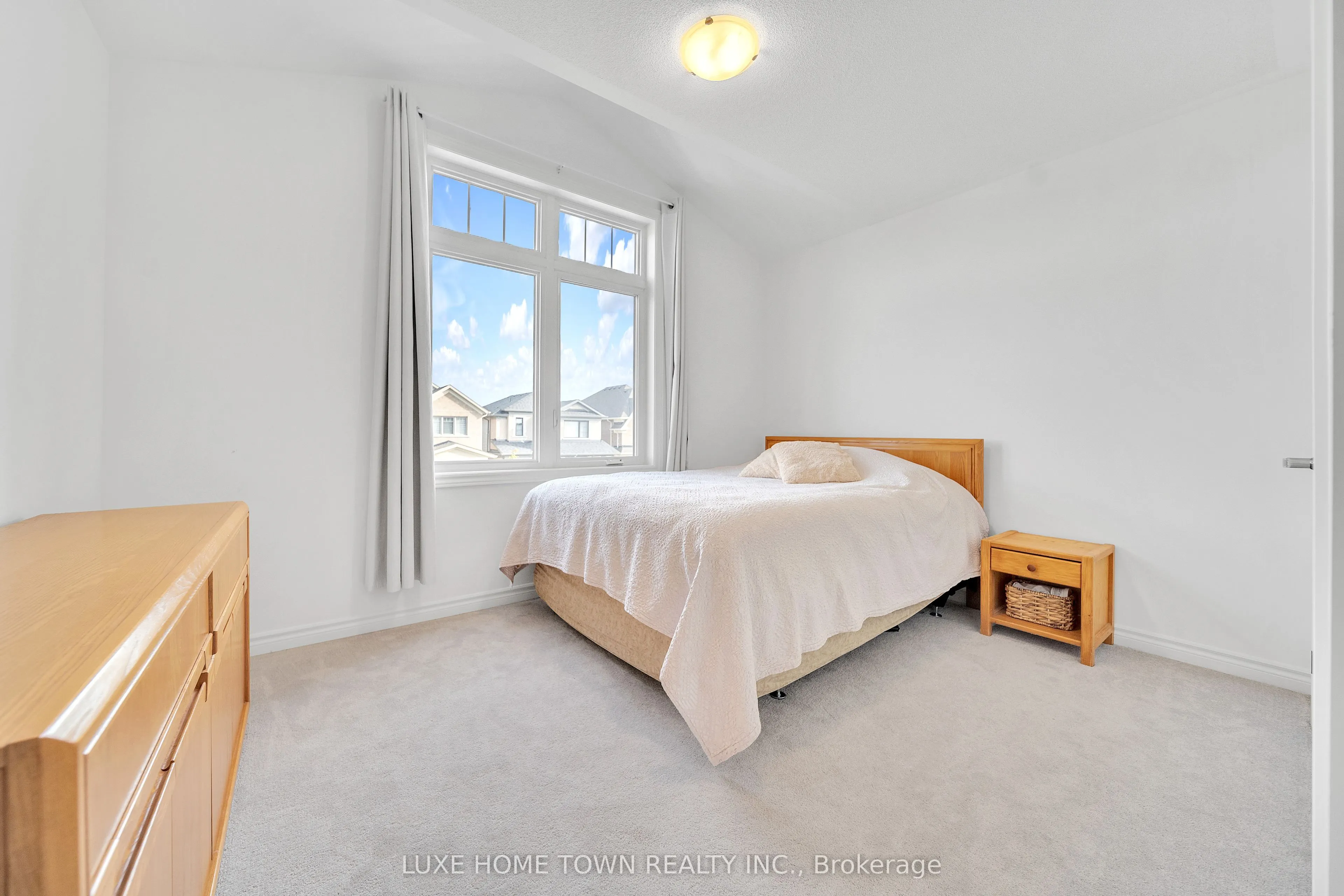 39 Spicer Street