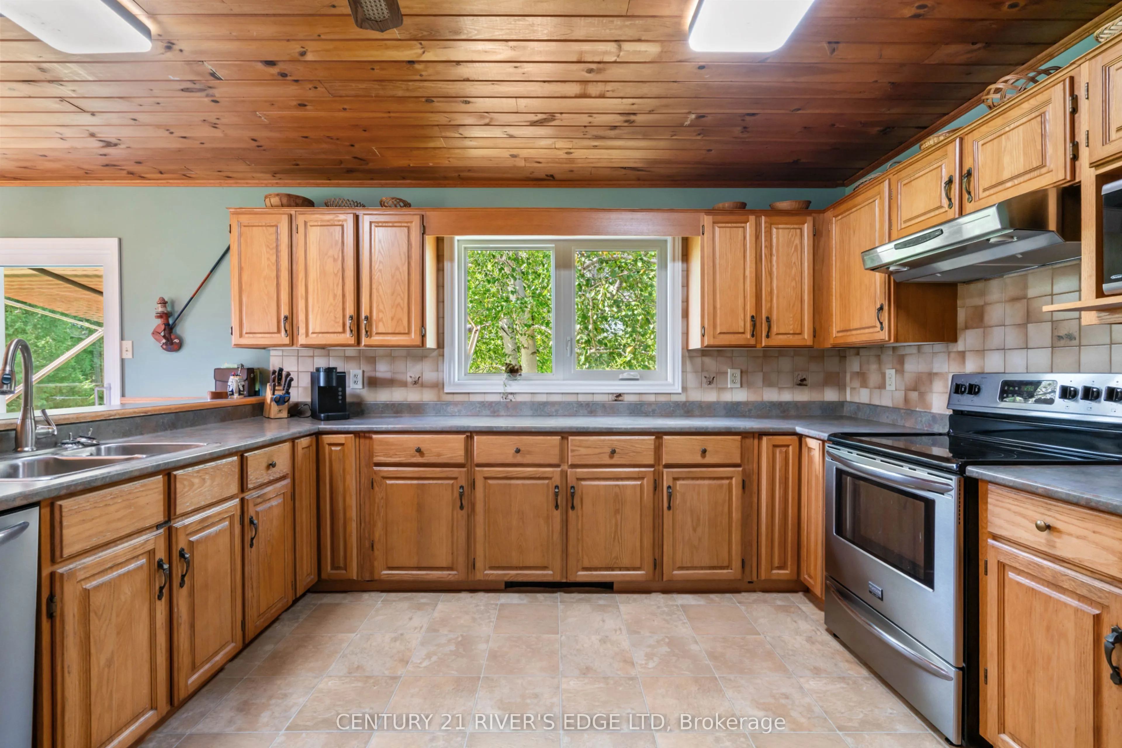 814 Plumhollow Road