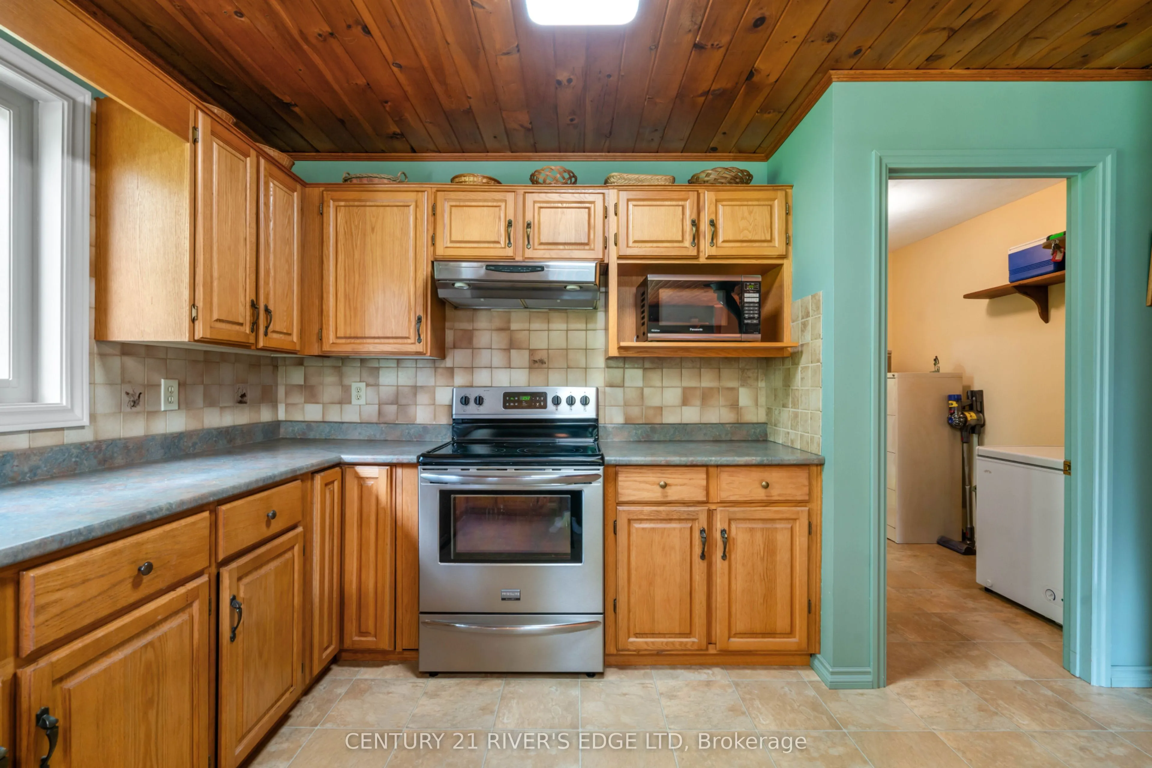 814 Plumhollow Road