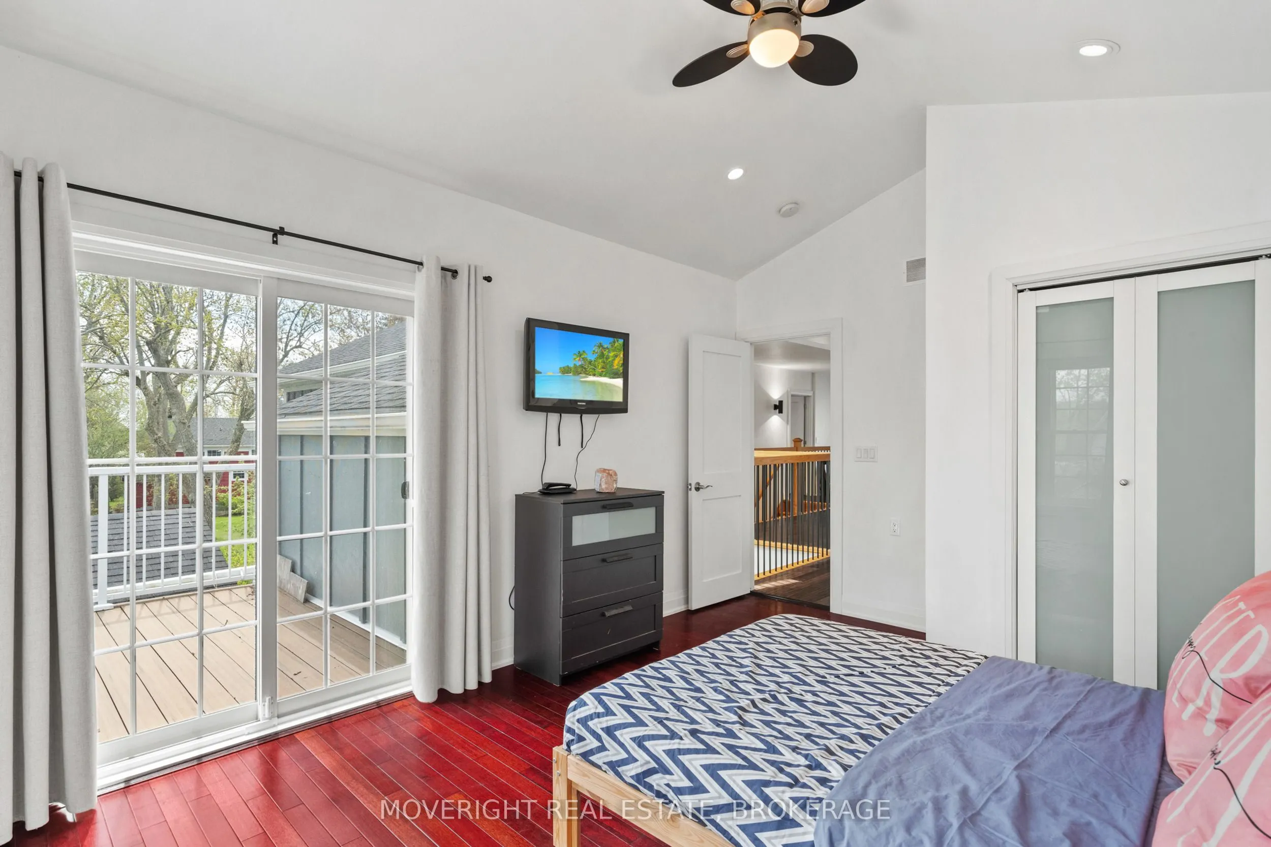 318 Beachview Avenue