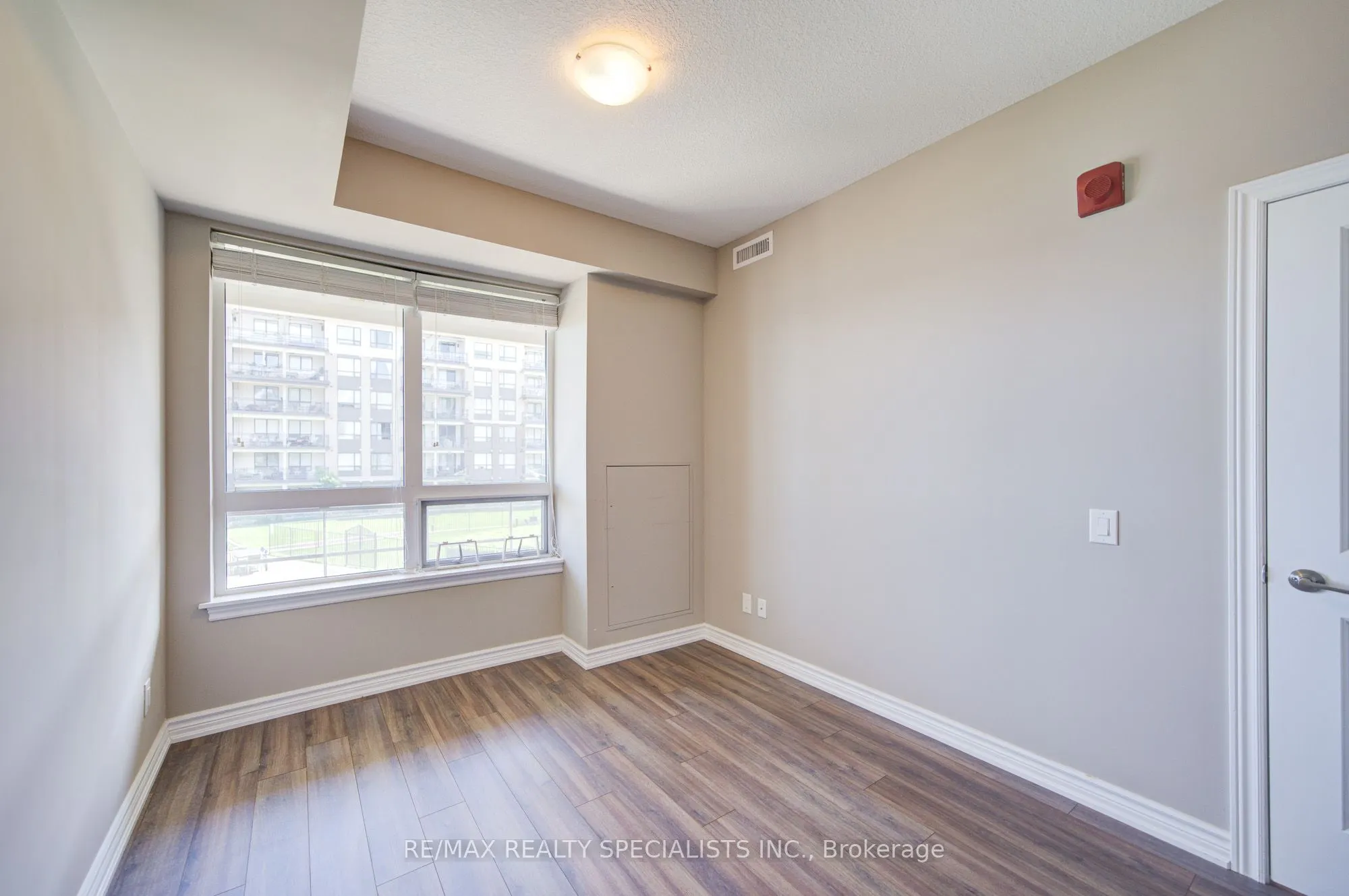 40 Esplanade Lane, #219