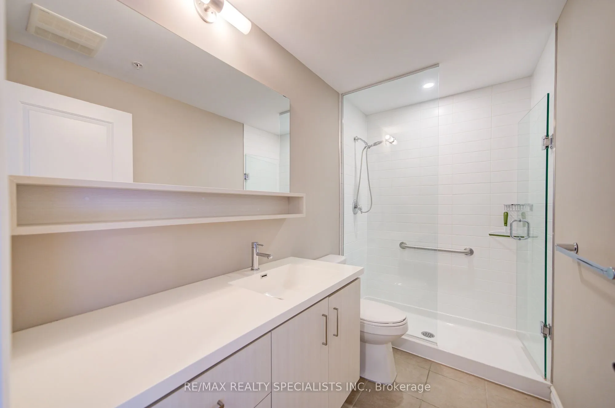 40 Esplanade Lane, #219