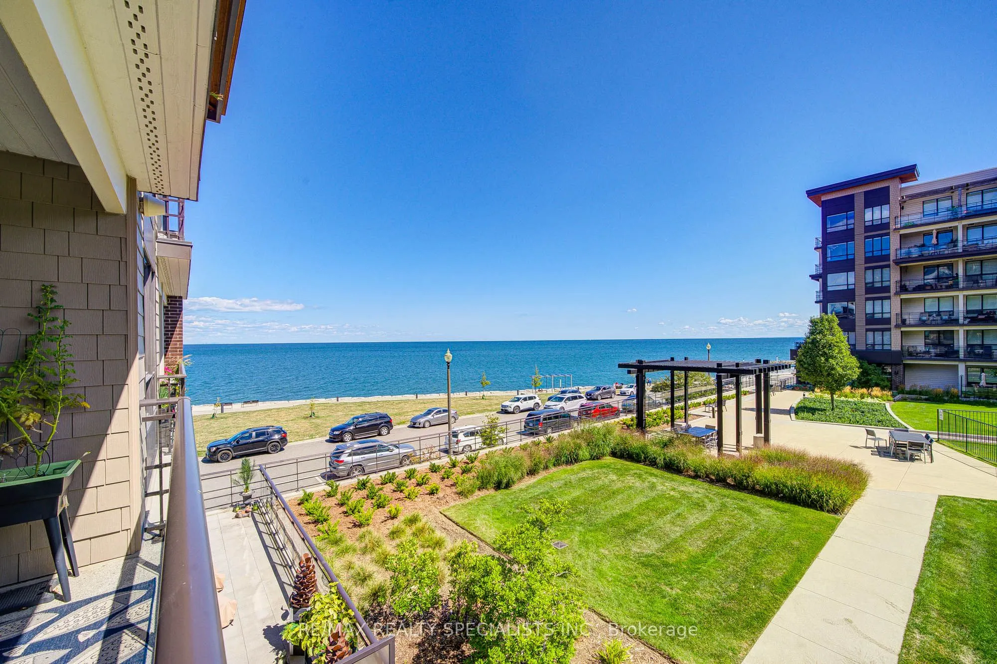 40 Esplanade Lane, #219